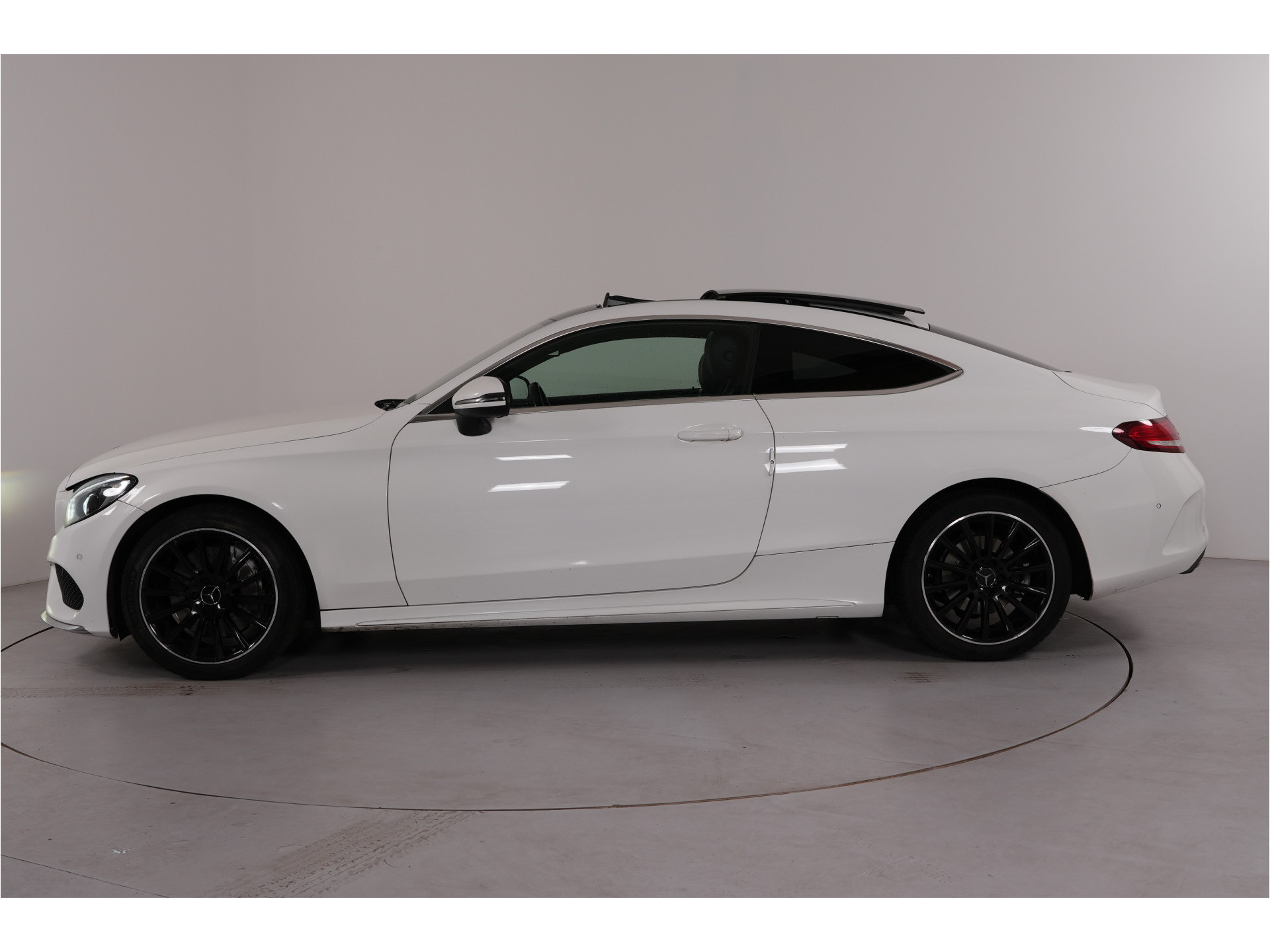 Mercedes-Benz C-klasse Coupé 250 Prestige | AMG | Pano | Burmester |