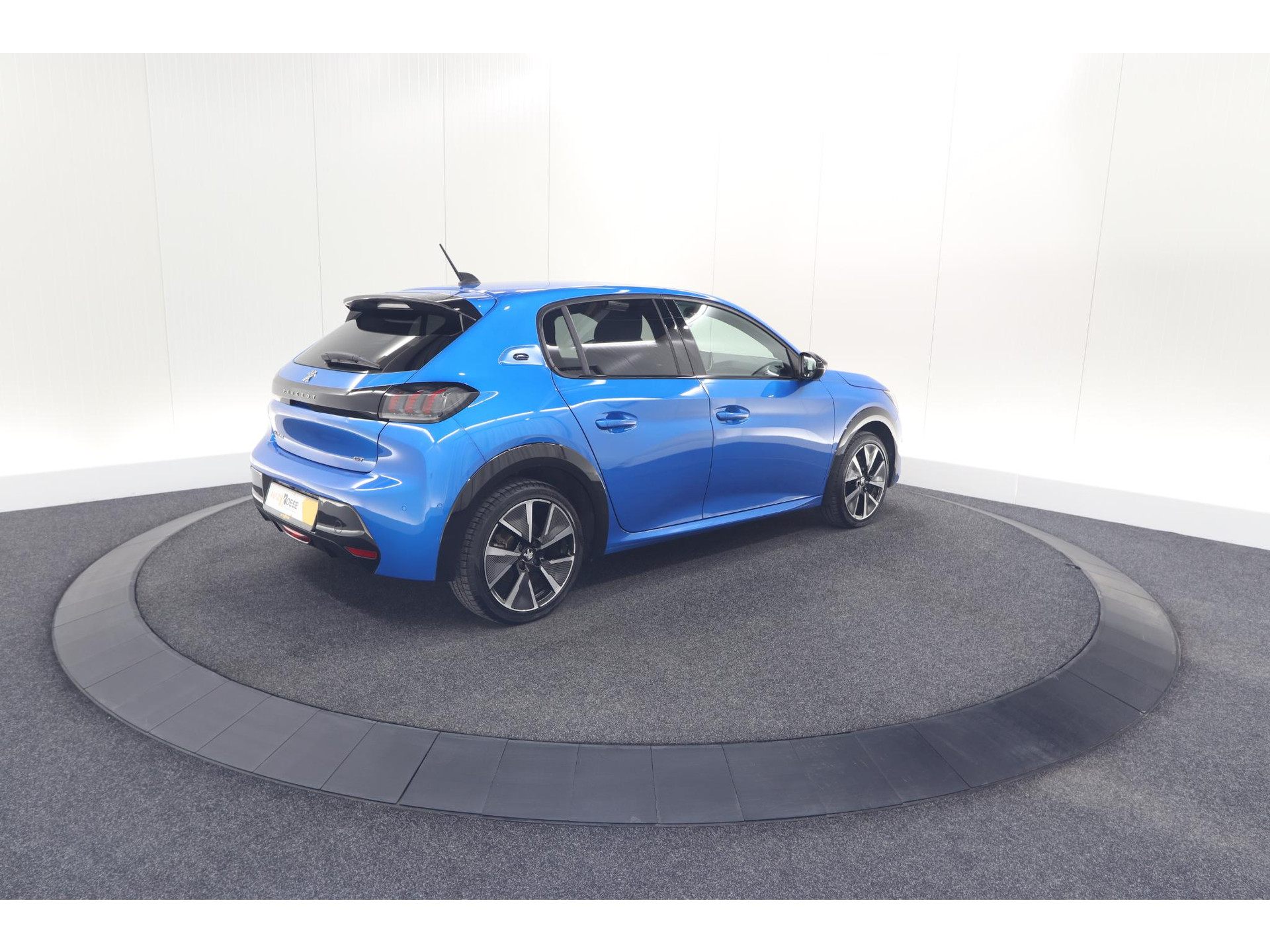 Peugeot e-208 EV GT Pack 50 kWh | Camera | Adapieve Cruise Control | Stoelverwarming | 3 FASE