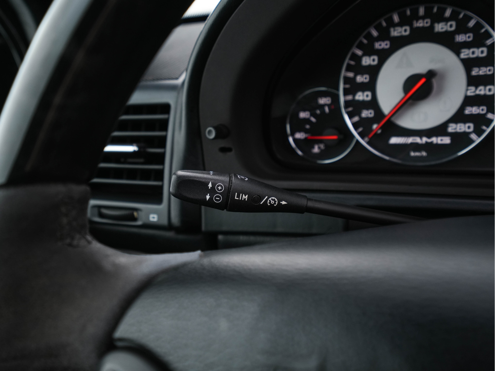 Mercedes-Benz G-klasse AMG 55 Kompressor Lang AMG Aut. *PANO | LUXURY-DESIGNO-LEATHER | XENON | HARMAN/KARDON | MEMORY-PACK | CAMERA | NAVI-FULLMAP | HEATED-COMFORTSEATS | PIRVACY-GLASS | 20''ALU | TOWBAR*