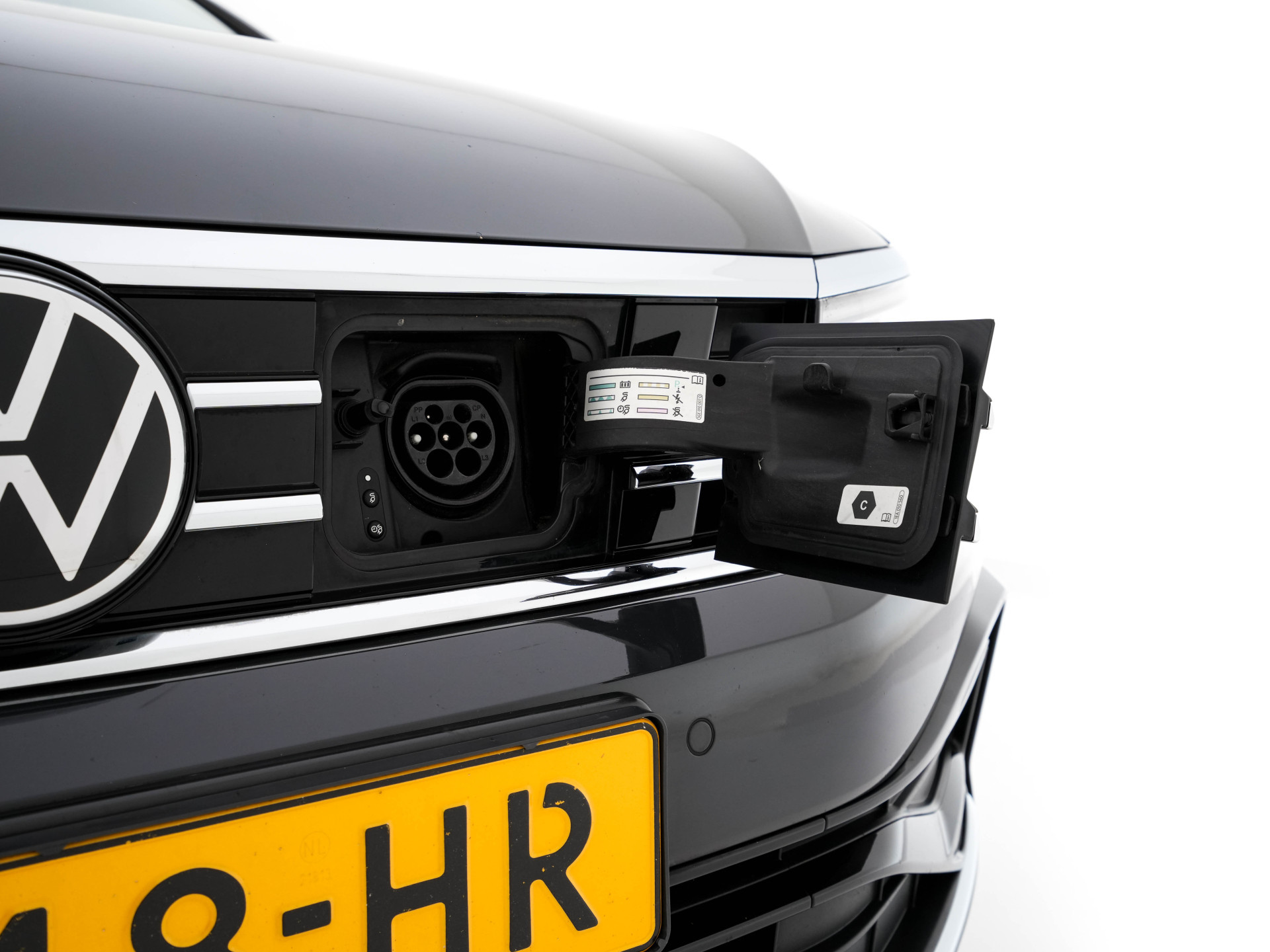 Volkswagen Passat 1.4 TSI GTE Business (Plug-In) (INCL-BTW) Aut. *FULL-LED | DIGI-COCKPIT | ADAPTIVE-CRUISE | NAVI-FULLMAP | KEYLESS | DAB+ | COMFORT-SEATS | SHIFTPADDLES | PRIVACY-GLASS | PDC | CAMERA | CARPLAY | 17''ALU*