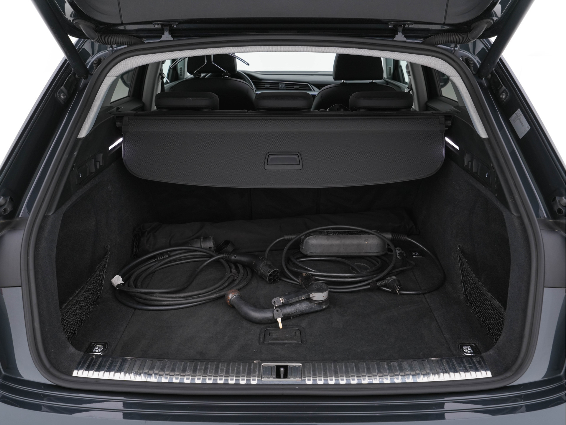 Audi e-tron 50 Quattro Advanced Launch-Edition-Plus [ 3-Fase ] (INCL-BTW) *PANO | DIGI-COCKPIT | LUXURY-LEATHER | FULL-LED | MEMORY-PACK |  KEYLESS | NAVI-FULLMAP | TOWBAR | SHIFT-PADDLES | COMFORT-SEATS | 20"ALU*