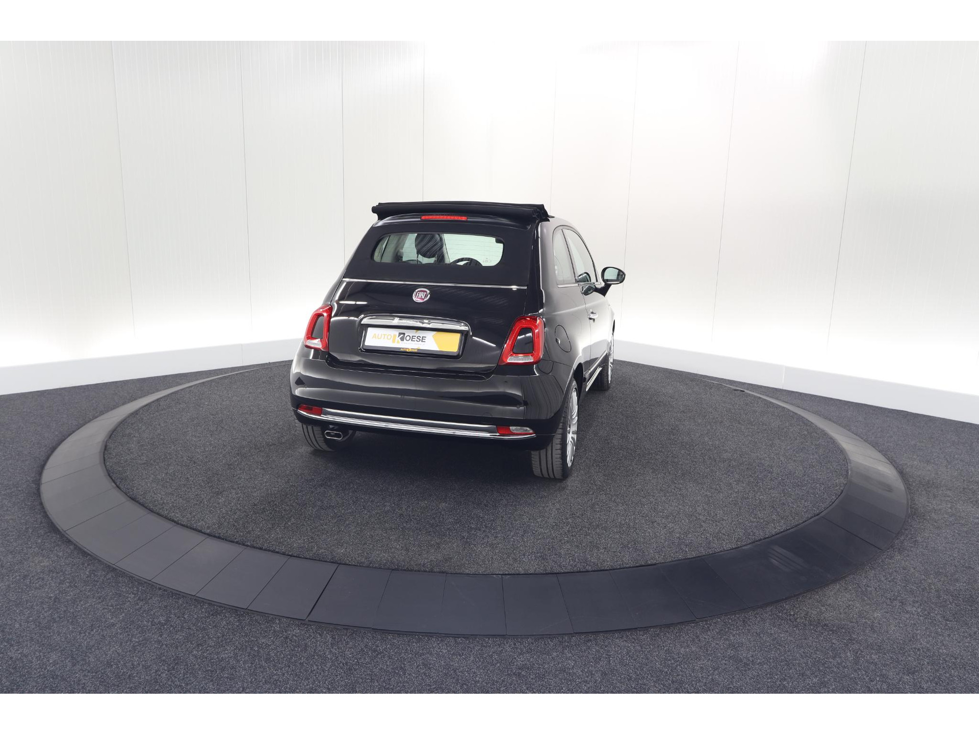 Fiat 500 C TwinAir Turbo Lounge | Parkeersensoren | Climate control | Cruise control | Apple Carplay