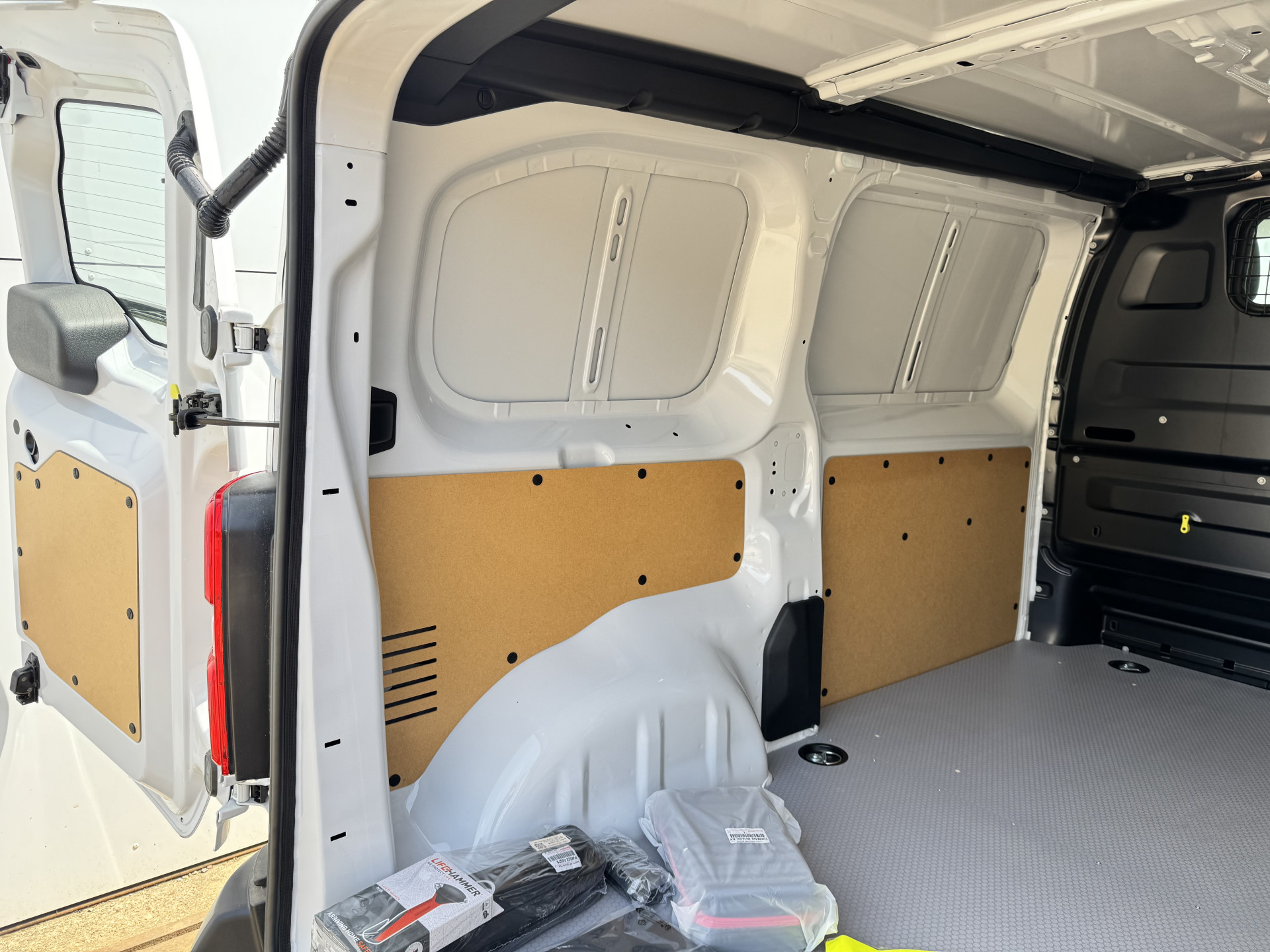 Toyota Proace Electric 75kWh Nieuw! Elektrisch L1 348km WLTP Snelladen Climate Control Cruise Control Camera Parkeersensoren v+a
