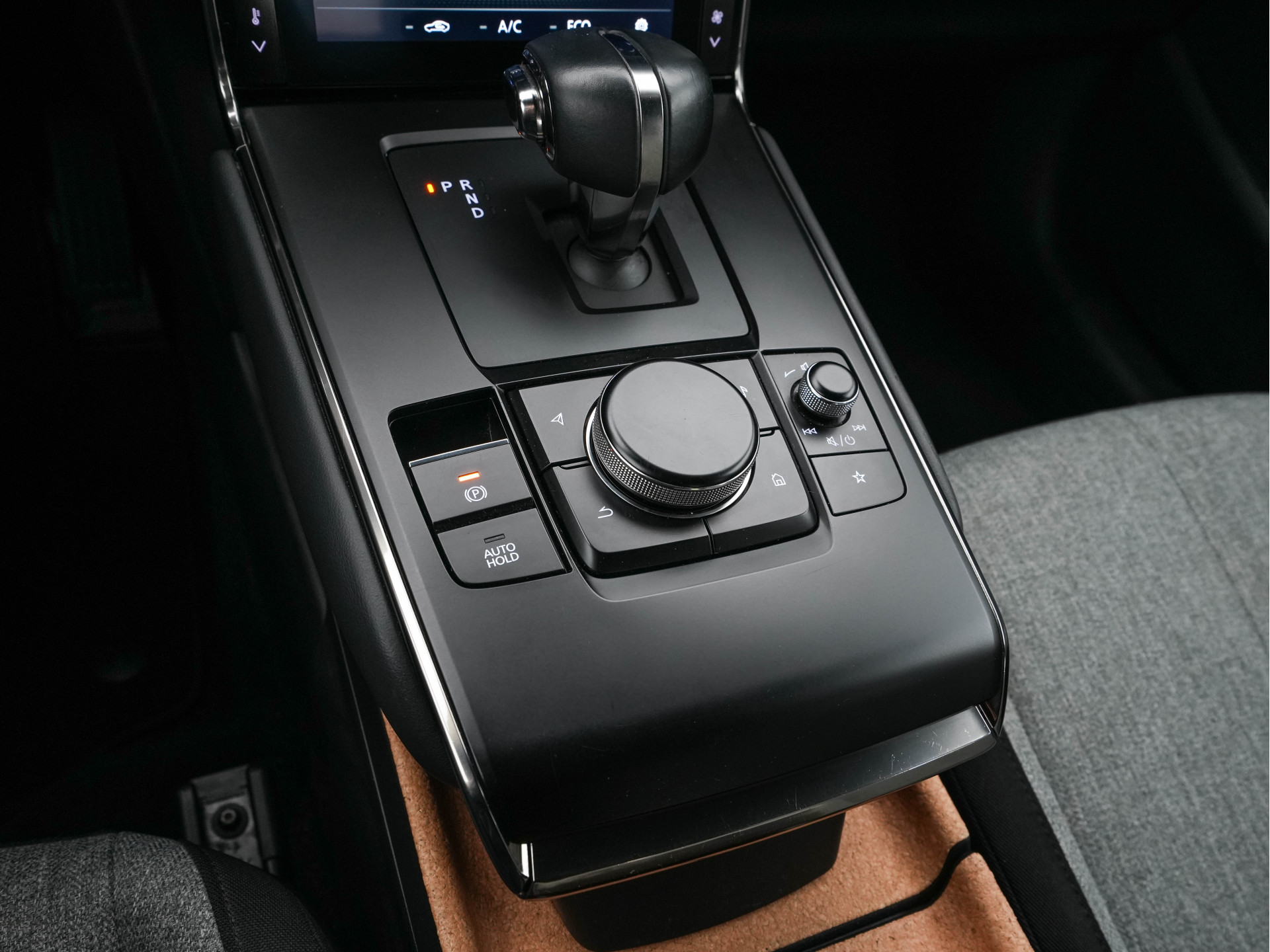 Mazda MX-30 e-SkyActiv 145 Comfort 36 kWh {SOH-94%} (INCL-BTW) *NAVI-FULLMAP | ADAPTIVE-CRUISE | BLIND-SPOT | FULL-LED | KEYLESS | CAMERA | DAB+ | HEAD-UP | DIGI-COCKPIT | COMFORT-SEATS | CCS-FASTLOADER | 18''ALU*