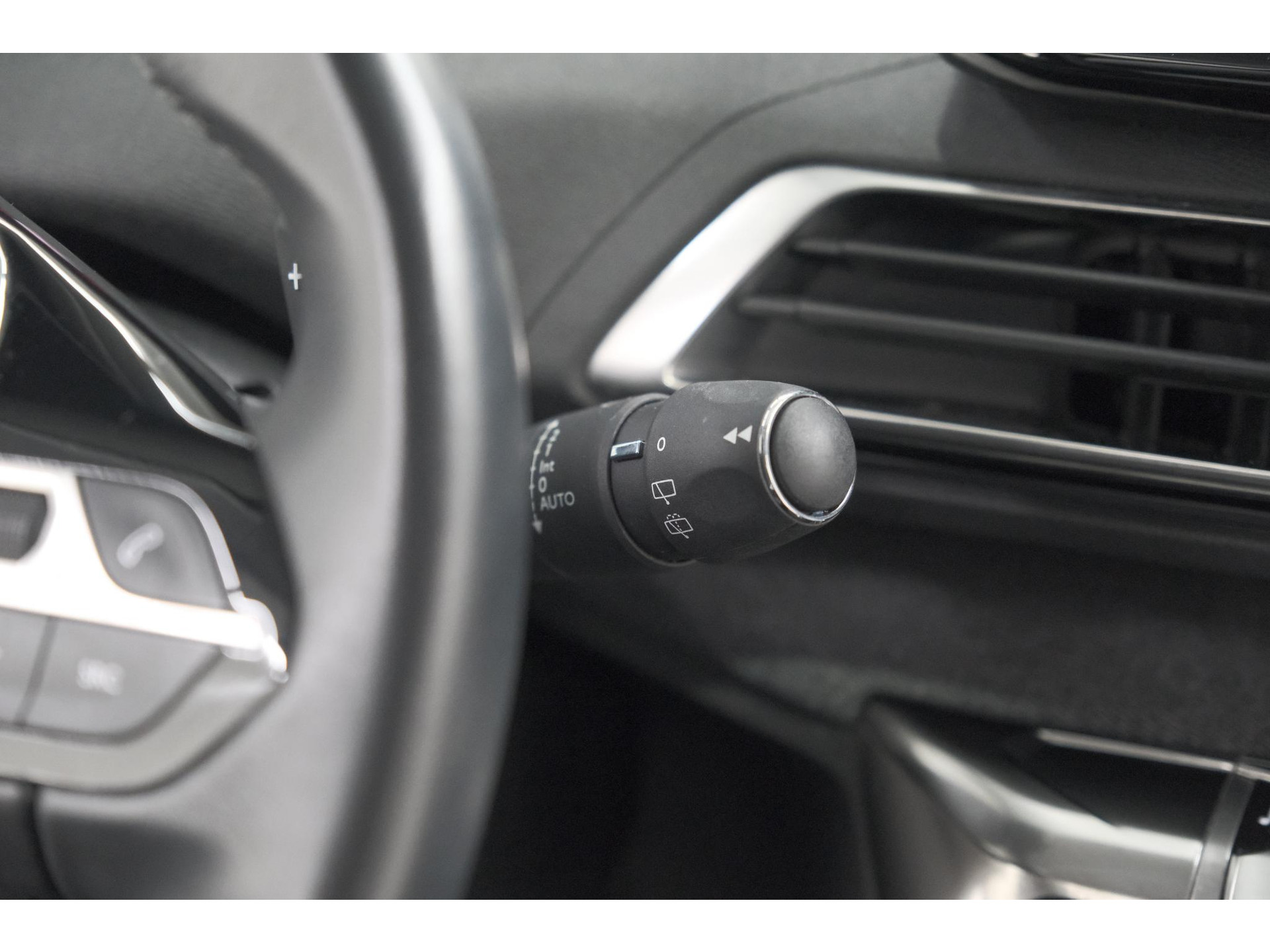 Peugeot 3008 PureTech 130 EAT8 Allure | Camera | Adaptieve Cruise Control | Elektrische Kofferklep