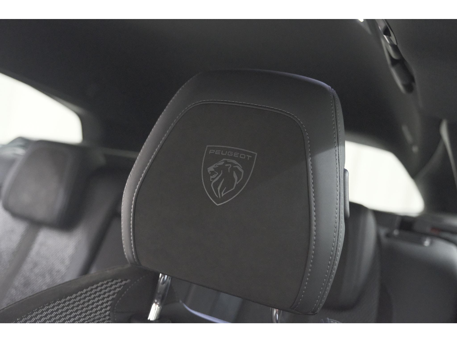 Peugeot 308 SW 1.6 Plug-in Hybrid 225 GT | FOCAL Audio | 360 Camera | Adaptieve Cruise Control | Apple Carplay | Voorruitverwarming