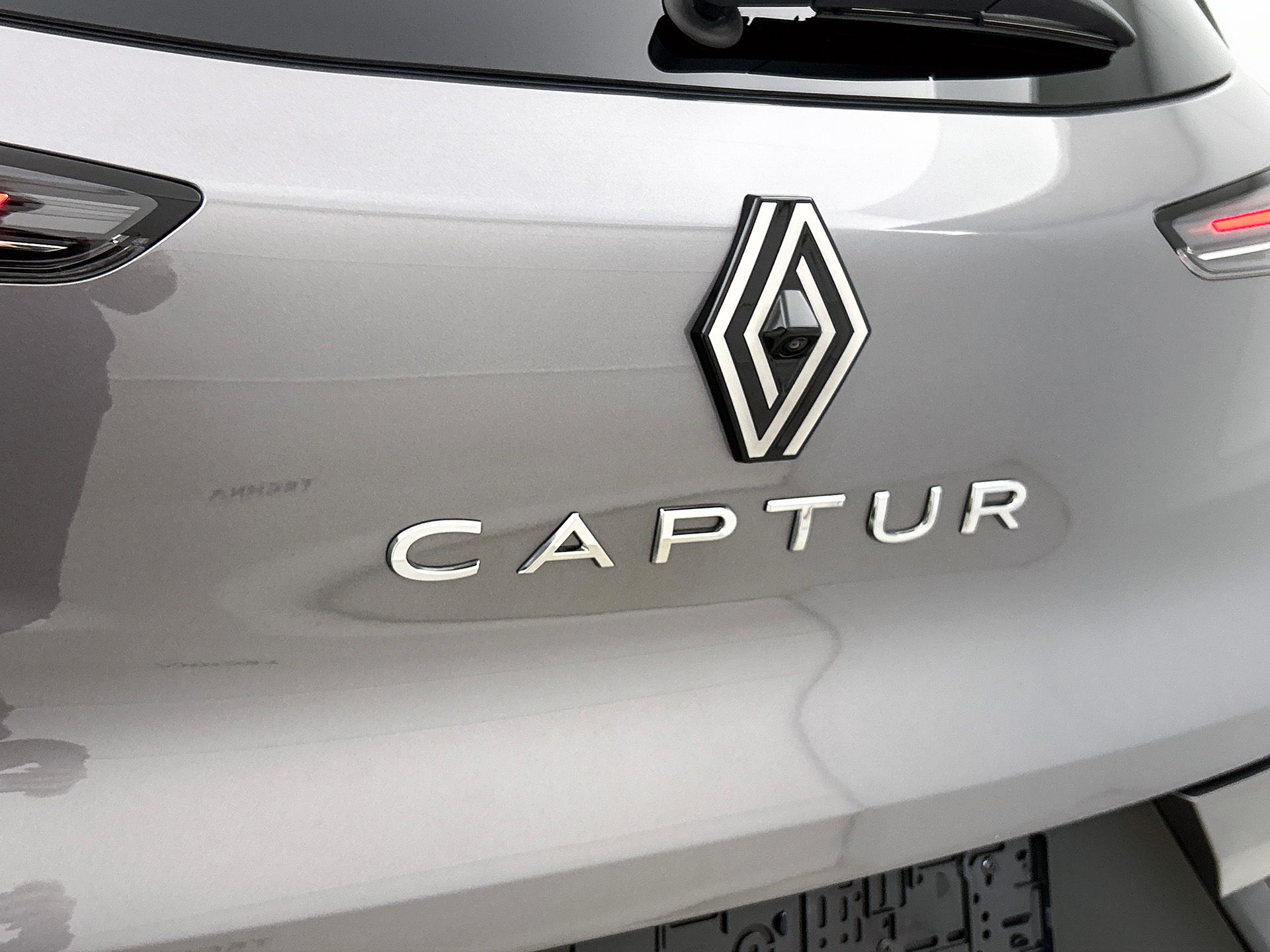 Renault Captur E-Tech full hybrid 145PK Techno | CAMERA | NAVI