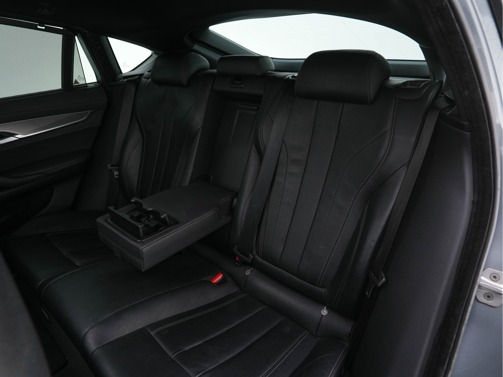 BMW X6 xDrive30d High Executive M-Sport-Pack Aut. *PANO |  FULL-LEATHER | BLIND-SPOT | FULL-LED | HARMAN/KARDON-AUDIO | ADAPTIVE-CRUISE | SHIFT-PADDLES | HEAD-UP | SURROUND-VIEW | MEMORY-PACK | NAVI-FULLMAP | KEYLESS | ECC | PDC | 20''A