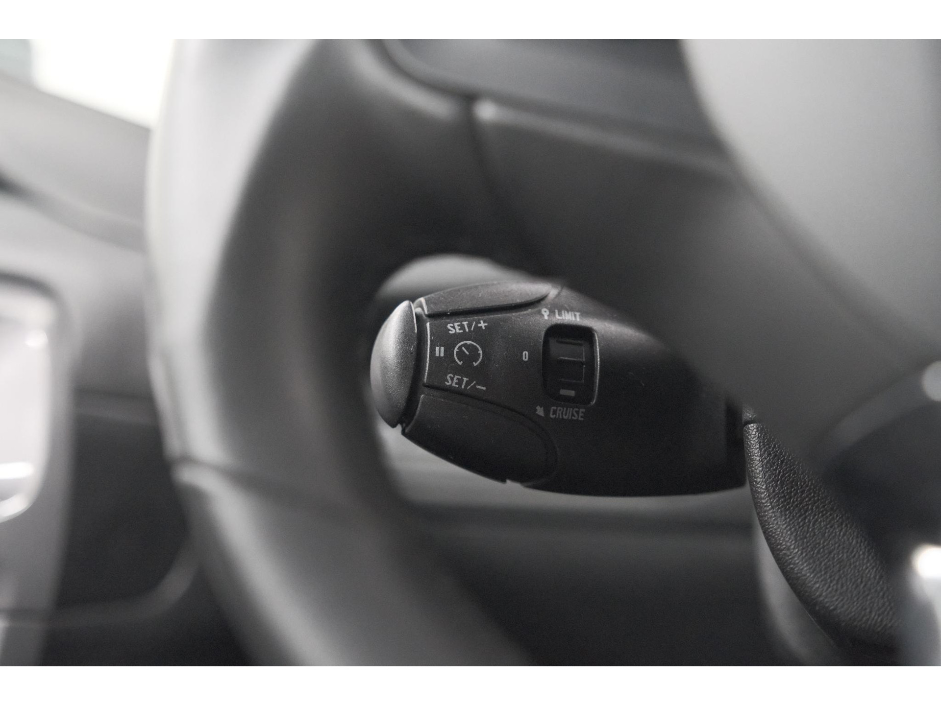 Peugeot 2008 PureTech 110 Blue Lion | Trekhaak | Apple Carplay | Parkeersensoren