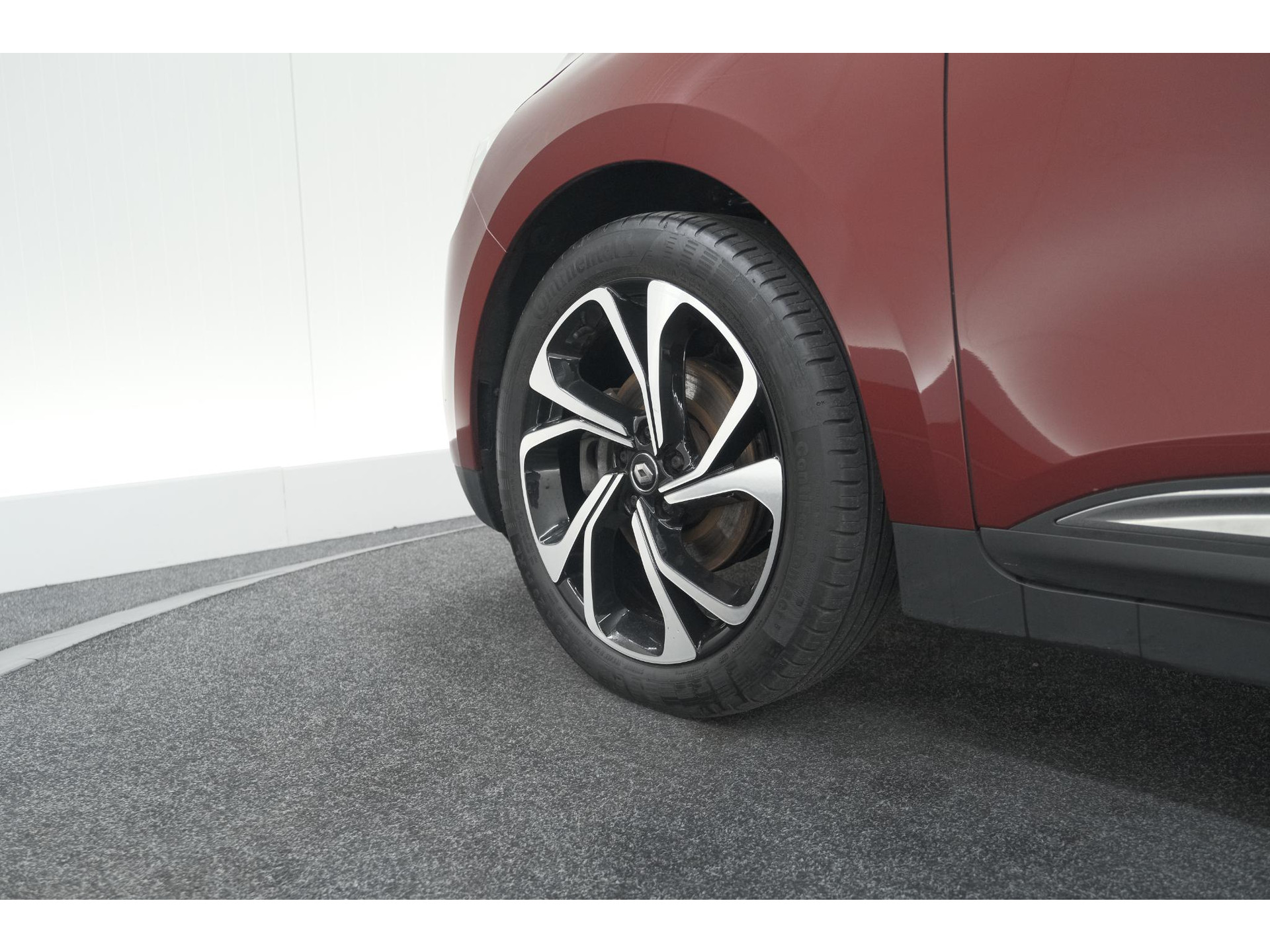 Renault Scénic TCe 140 EDC Limited | Camera | Stoelverwarming | Navigatie | Apple Carplay