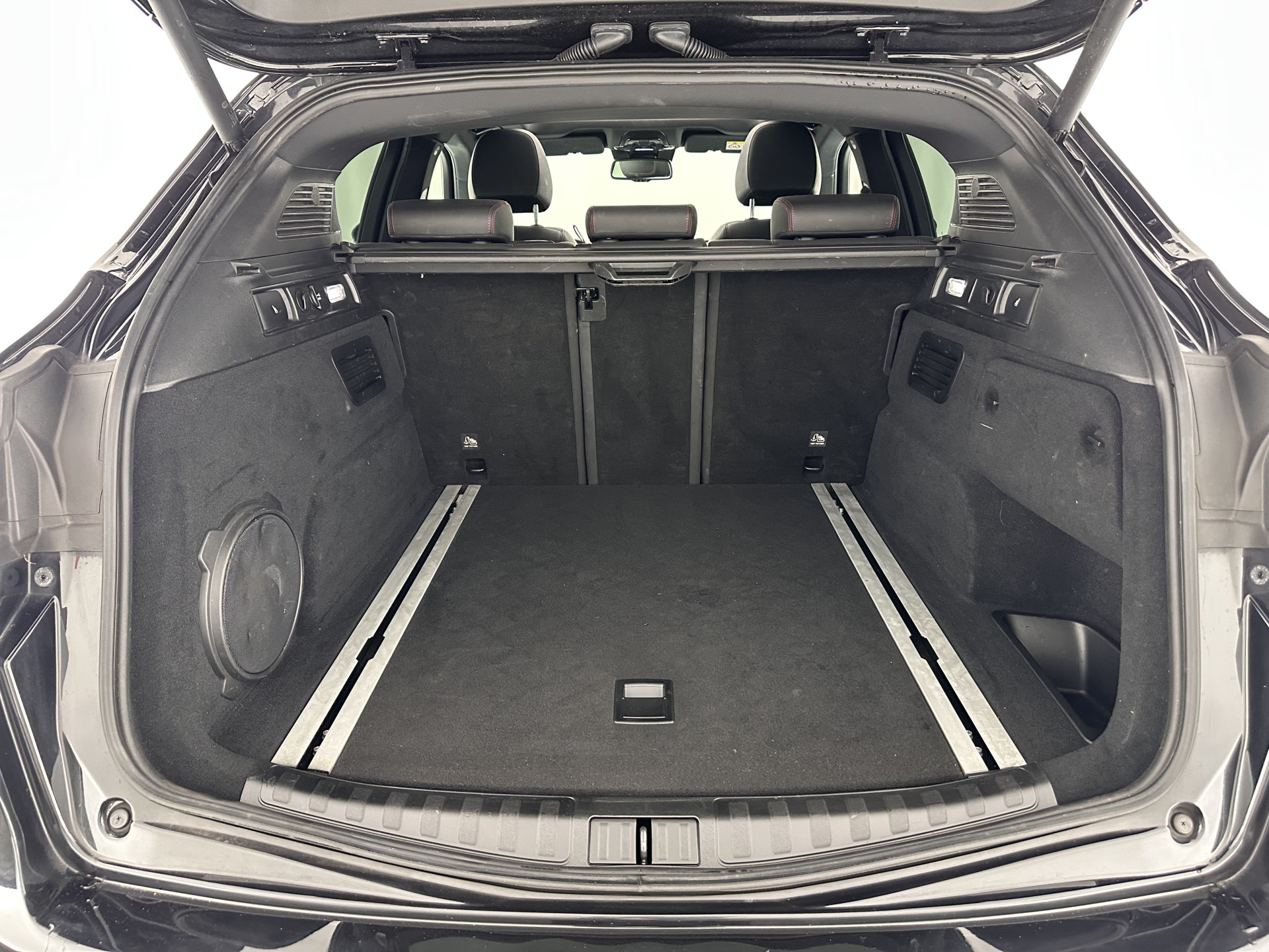 Alfa Romeo Stelvio 2.9 V6 AWD Quadrifoglio (INCL-BTW) Aut. *PANO | LEATHER-ALCANTARA | XENON | ADAPTIVE-CRUISE | BLIND-SPOT | HARMAN/KARDON | MEMORY-PACK | HEATED-SPORTSEATS | DAB+ | KEYLESS | CARPLAY | NAVI-FULLMAP | CARBON-INLAY |..