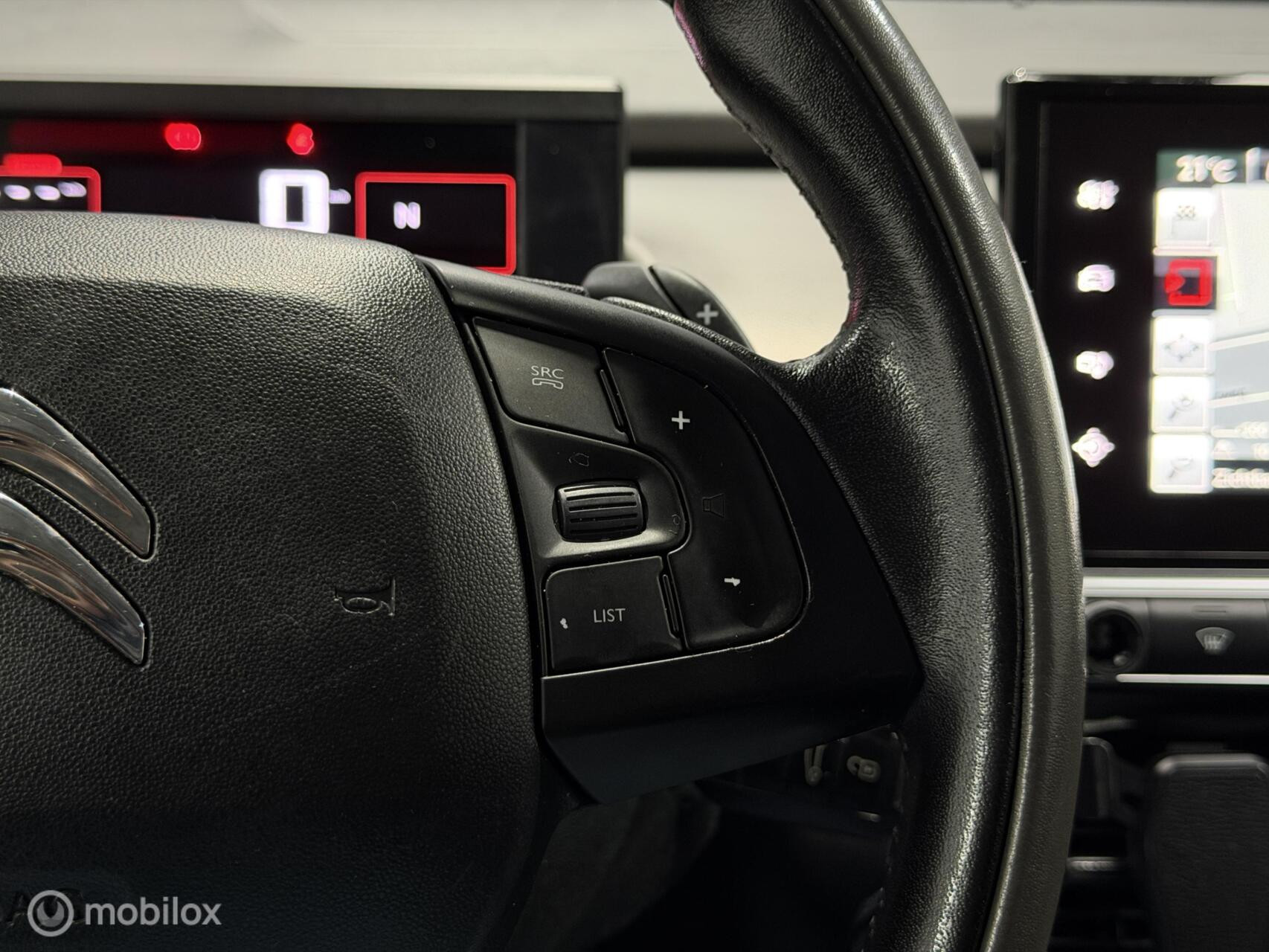 Citroën C4 Cactus 1.2 PureTech Shine|Automaat|NAP|Camera|Navi