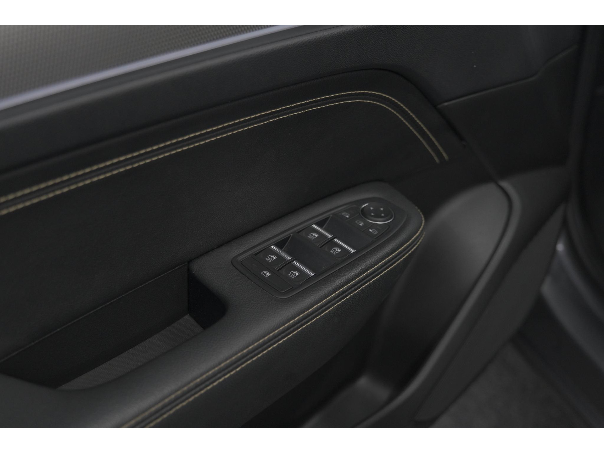 Renault Arkana Mild Hybrid 140 EDC Techno | 360 Camera | Dodehoekdetectie | Adaptieve Cruise Control