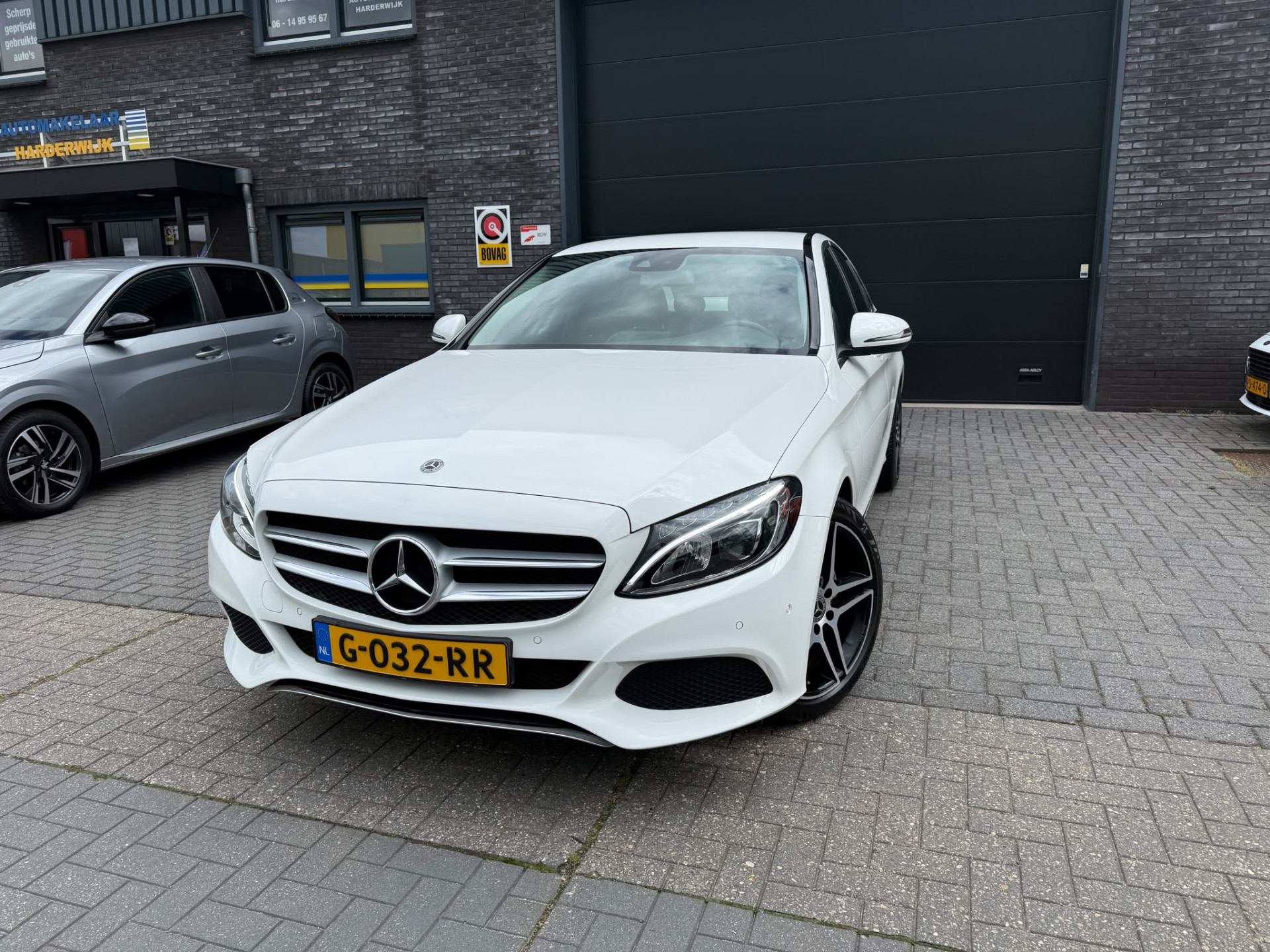 Mercedes-Benz C-klasse 200 Premium Plus | 1E EIGENAAR | 3/6/12MND GARANTIE| LED | CRUISE | SFEER | STOELVERWM. | NAVI |