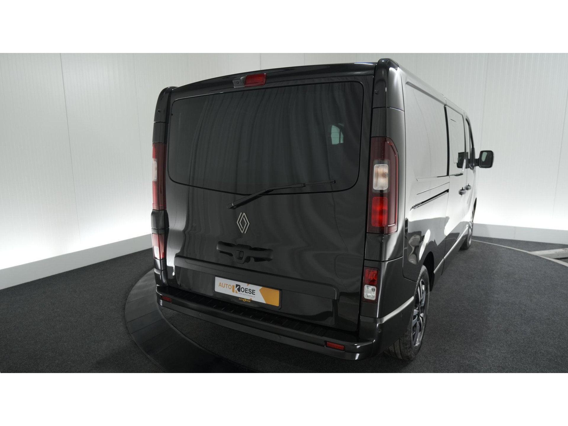 Renault Trafic 2.0 Blue dCi EDC 170 T29 L2H1 Extra DC | 6 Zitlplaatsen | Camera | Navigatie | Climate Control | Dubbele Cabine