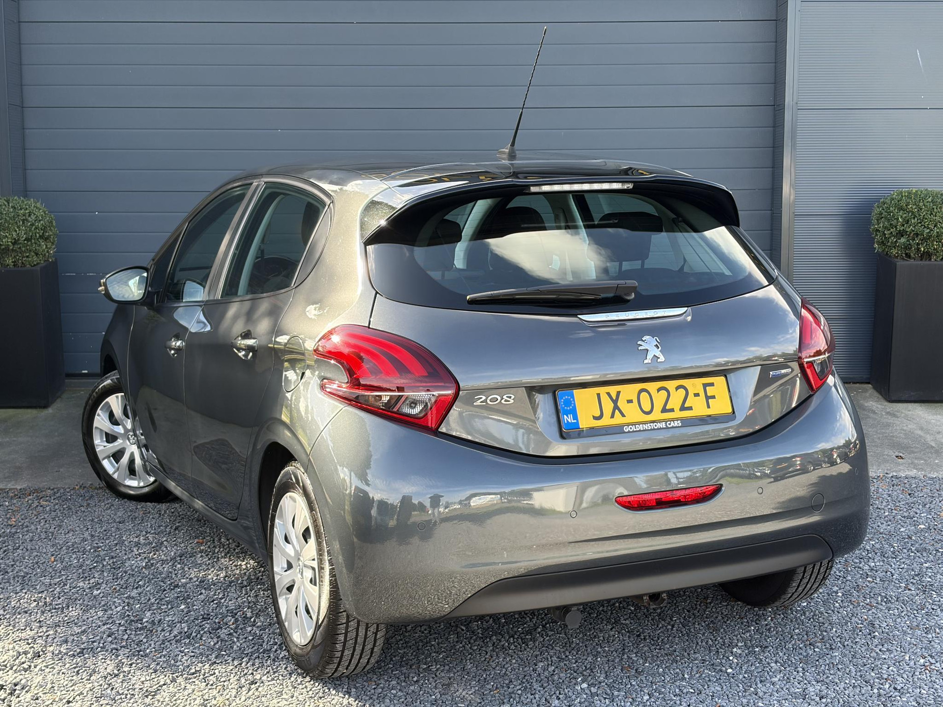 Peugeot 208 1.2 PureTech Blue Lion ✓Nieuwe D-riem✓Afn.Trekhaak✓Carplay✓Navi✓Airco✓Cruise✓Pdc✓2e Eigenaar✓Weinig Km✓5 Deurs✓N.A.P✓Apk tot 08-2027