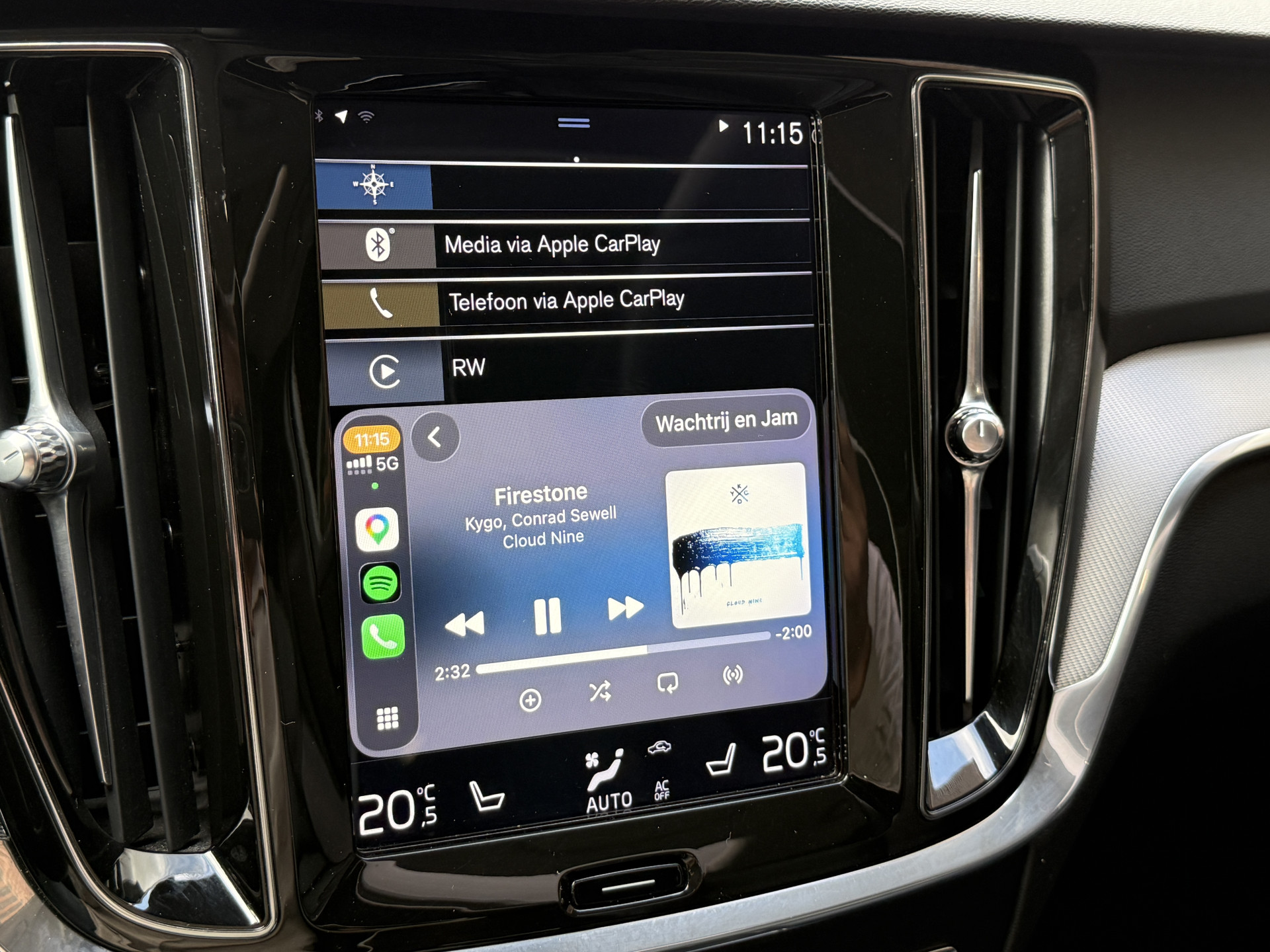 Volvo V60 2.0 T8 Twin Engine AWD Inscription | Panoramadak | 360 camera | Harman/Kardon | Adaptive cruise | Stoelverwarming