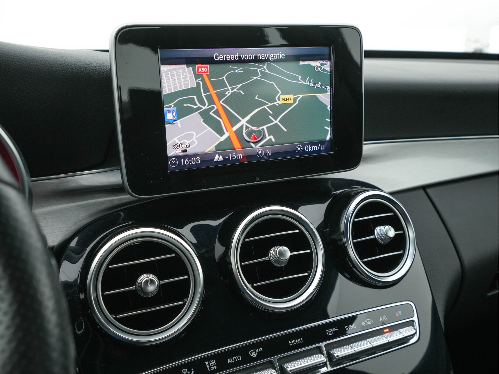 Mercedes-Benz C-klasse 300 CDI HYBRID Lease Edition AMG-Sport-Pack Aut. *FULL-LED | ARTICO-FULL-LEATHER | NAVI-FULLMAP | SPORT-SEATS | ECC | SHIFT-PADDLES | PDC | CRUISE | CAMERA | 18''ALU *