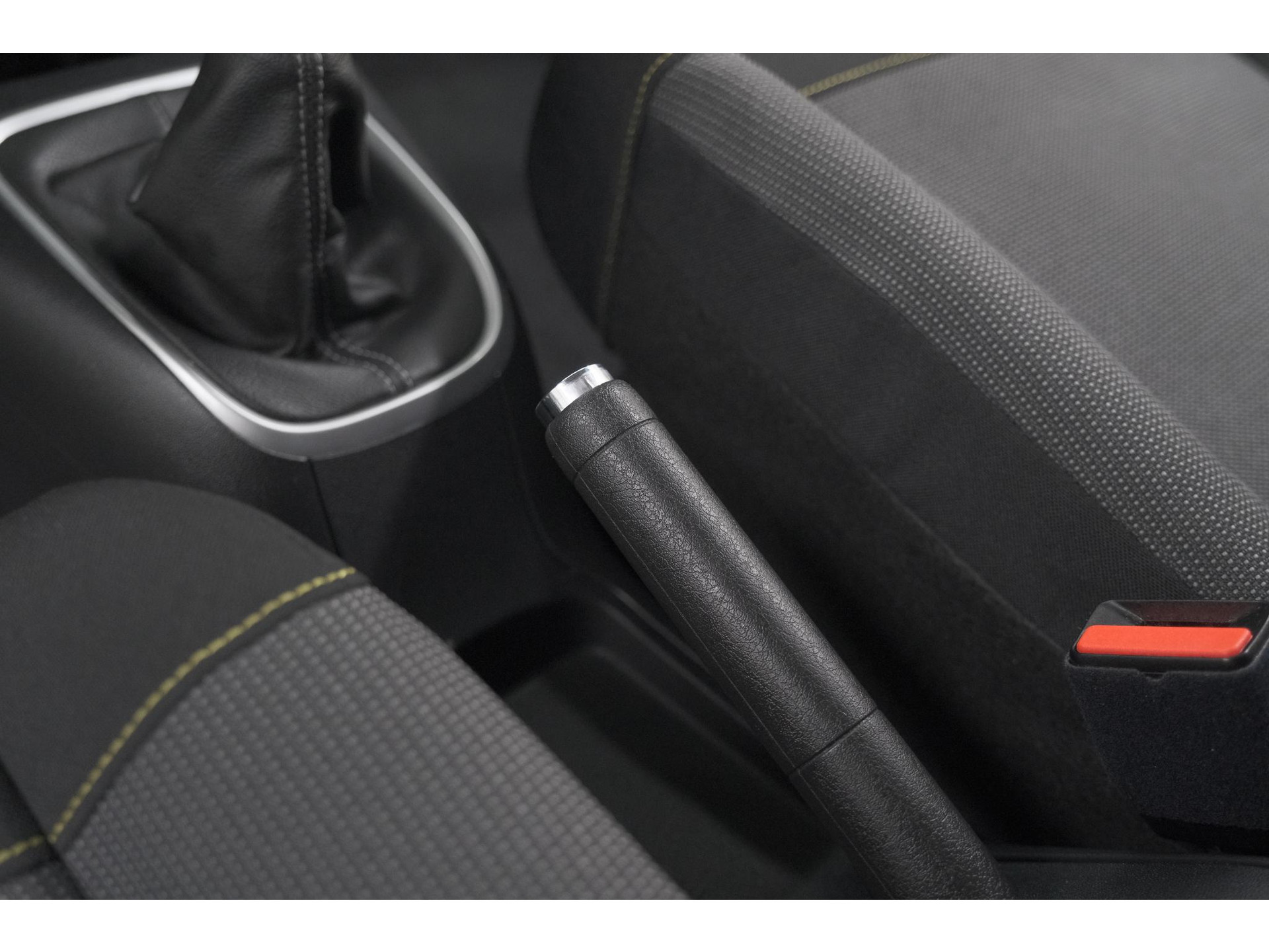 Citroen C3 PureTech 82 C-Series | Trekhaak | Stoelverwarming | Camera | Apple CarPlay