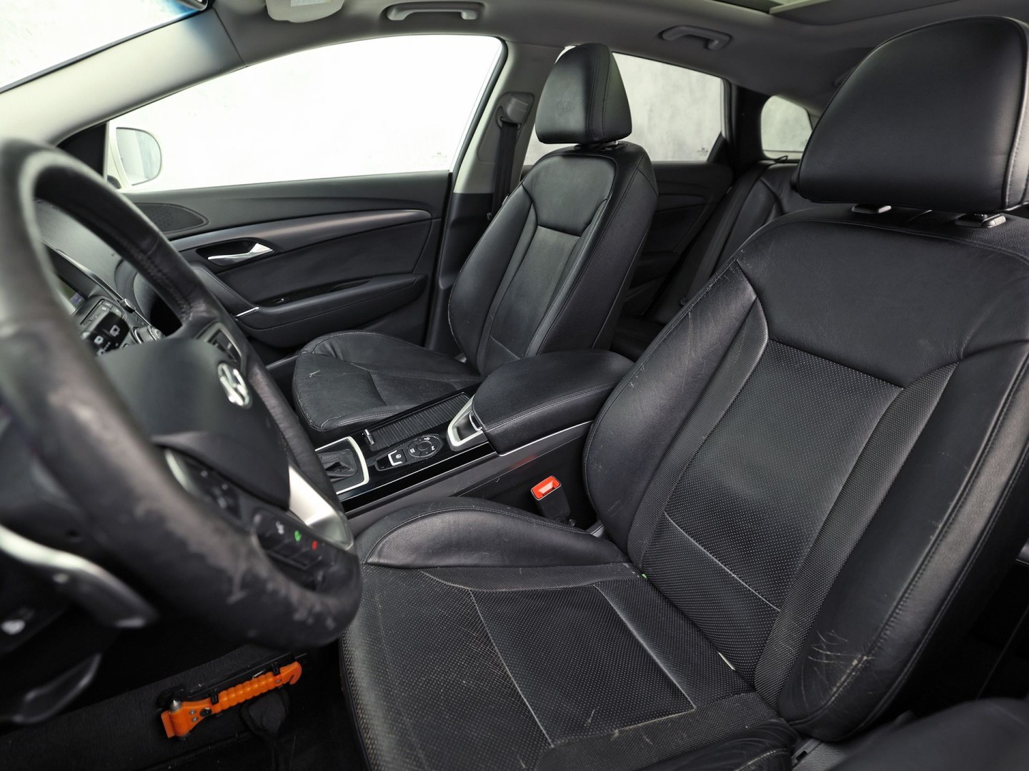 Hyundai i40 Wagon 2.0 GDI i-Catcher 177Pk Automaat (PANORAMADAK, NAVIGATIE, CAMERA, GETINT GLAS, STOELVERWARMING, ELEK SPORTSTOELEN, CRUISE, XENON, NIEUWSTAAT)