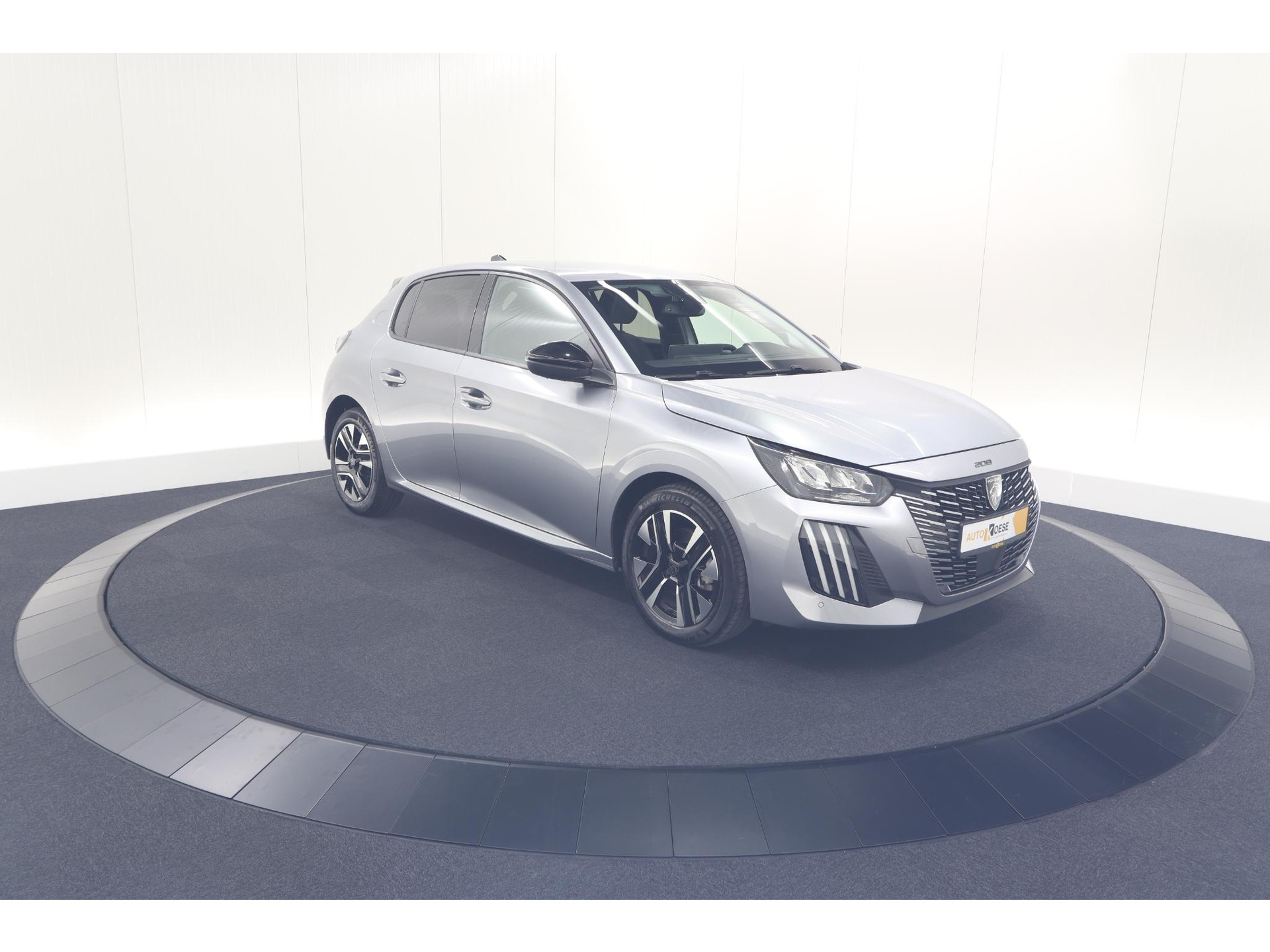 Peugeot 208 PureTech 100 Allure | Apple Carplay | Parkeersensoren | Climate Control