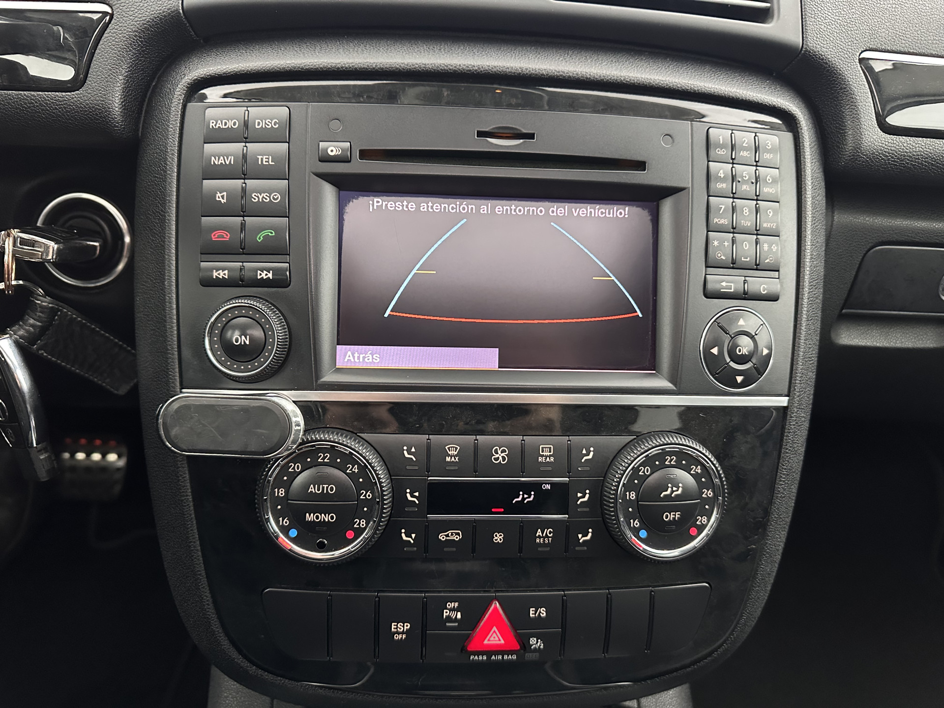 Mercedes-Benz R-klasse 300 CDI BlueEFFICIENCY Prestige [ 7-Pers. ] Aut. *PANO | LEATHER-ALCANTARA | XENON | BLINDSPOT | NAVI-FULLMAP | COMFORTSEATS | CAMERA | SHIFTPADDLES | PRIVACYGLASS | 18''ALU*