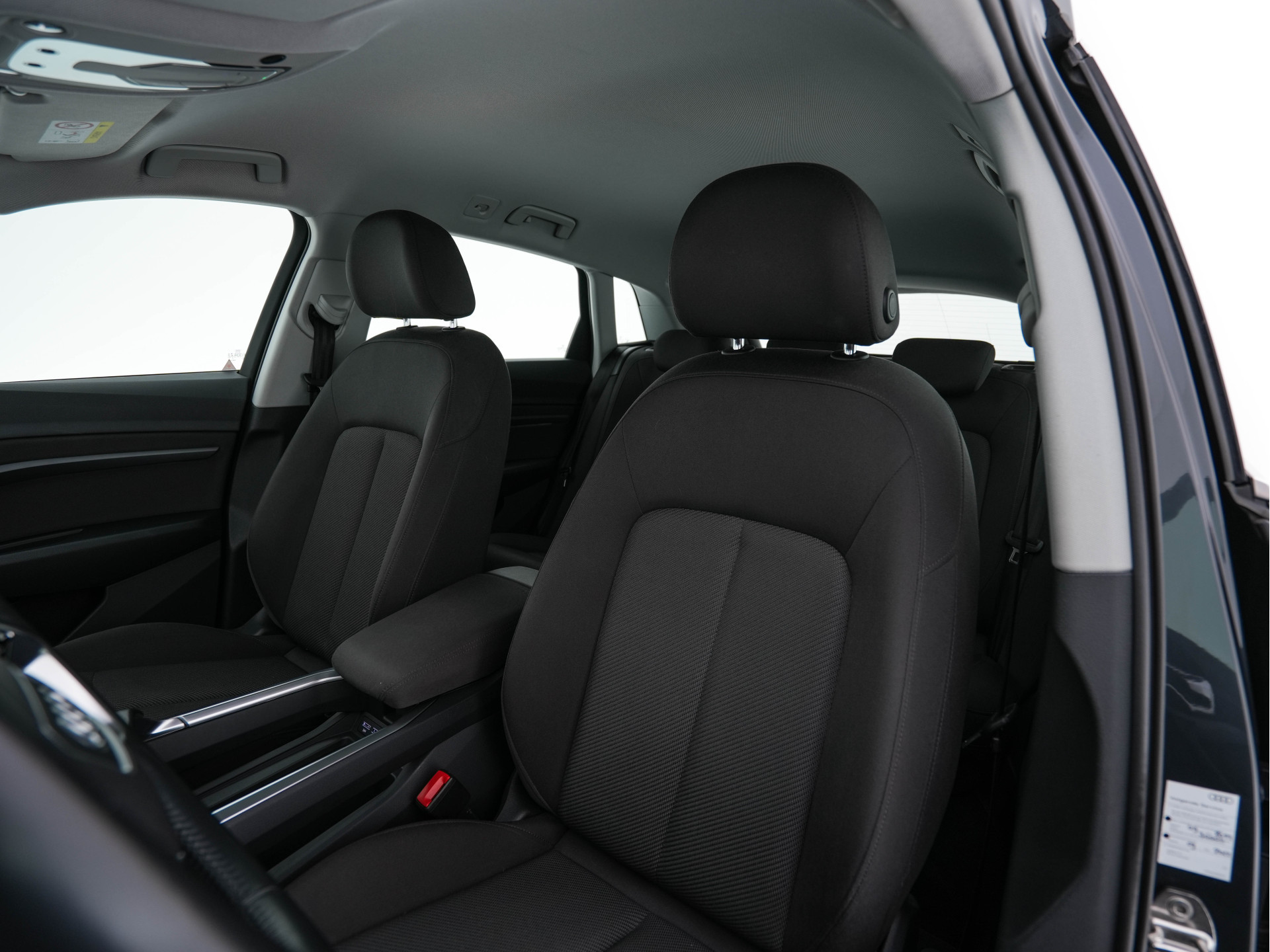 Audi e-tron 50 Quattro Launch edition 71 kWh (⚠️)  [ 3-Fase ] {SOH-100%} (INCL-BTW) Aut. *FULL-LED | DIGI-COCKPIT | NAVI-FULLMAP | HEATED-COMFORTSEATS | KEYLESS | AUDI-SOUND | SHIFT-PADDLES | ECC | PDC | CRUISE | 20''ALU*