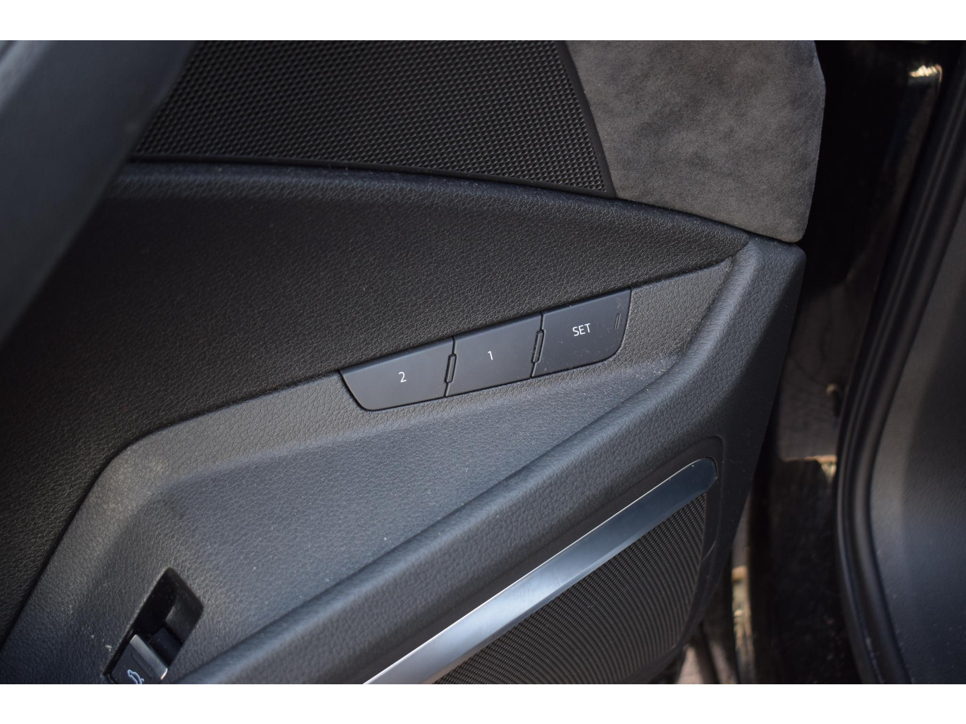 Audi e-tron 50 quattro S edition 71 kWh | SOH: 94,4% | Trekhaak | HUD | B&O | 360 Cam | Half Leer