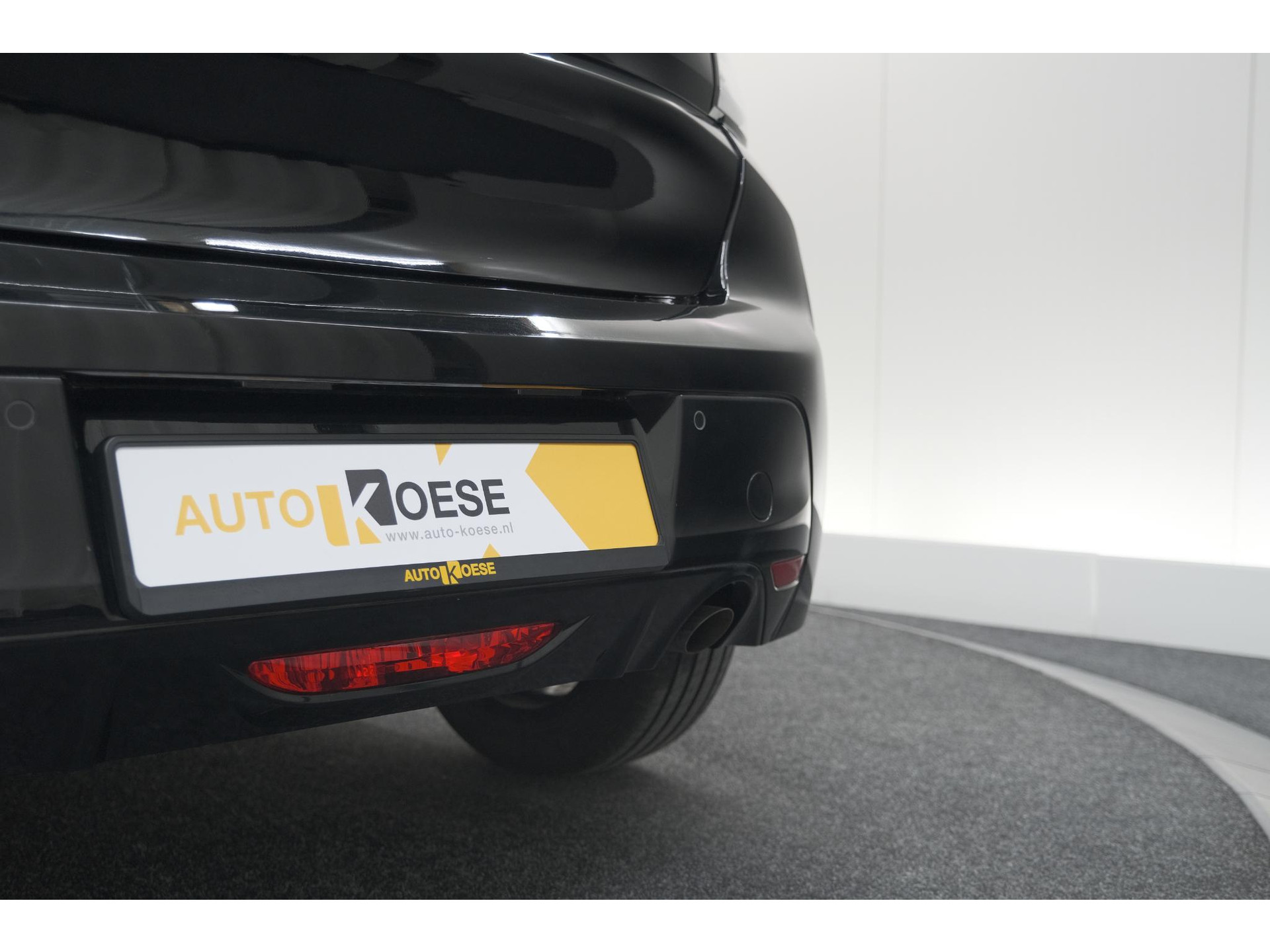 Peugeot 208 PureTech 100 Allure | Parkeersensoren | Navigatie | Apple Carplay