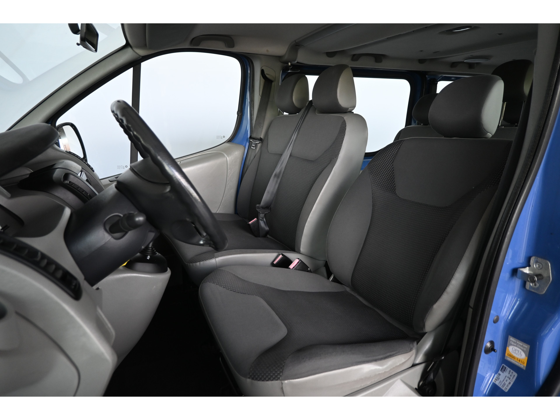 Opel Vivaro Combi 2.5 CDTI L1H1 Automaat 9 Persoons Airco Trekhaak Rijklaarprijs! Inruil Mogelijk!