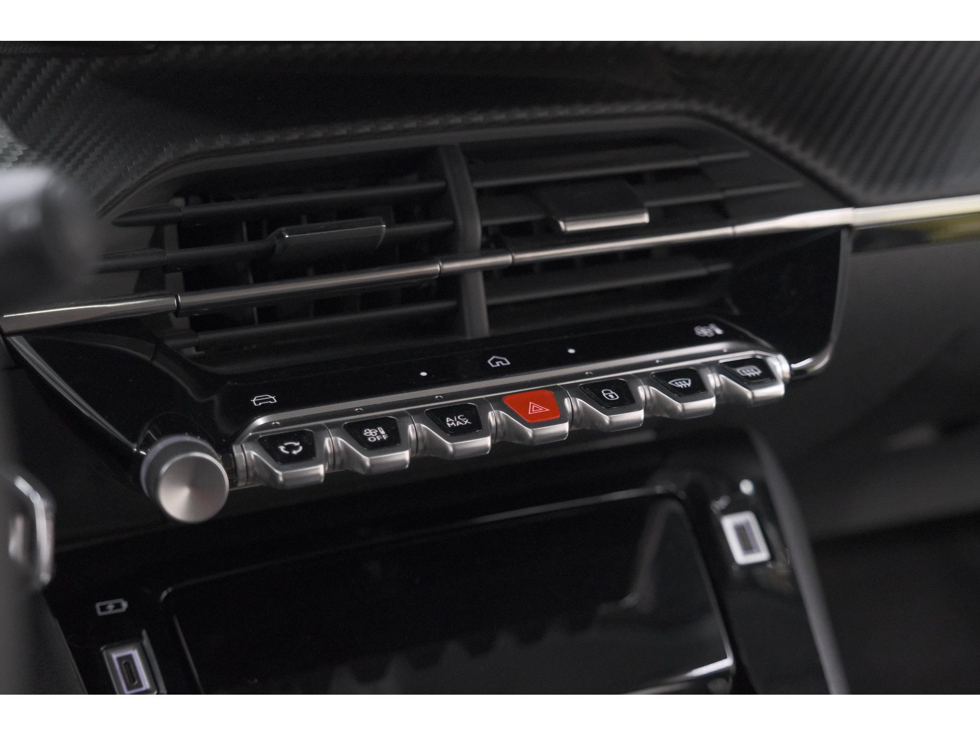 Peugeot 208 PureTech 100 Allure | Apple Carplay | Parkeersensoren | Climate Control