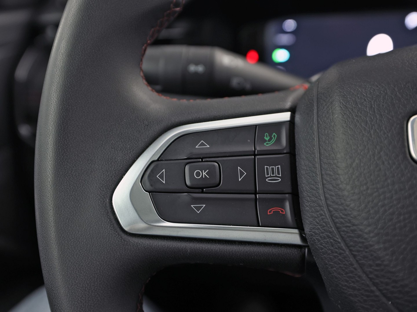 Jeep Compass 4xe 240 Plug-in Hybrid Electric Trailhawk 240Pk Automaat (PANORAMADAK, VIRTUAL COCKPIT, APPLE CARPLAY, GROOT NAVI, CAMERA, SPORTSTOELEN, GETINT GLAS, ADAPTIVE CRUISE, NIEUWSTAAT)