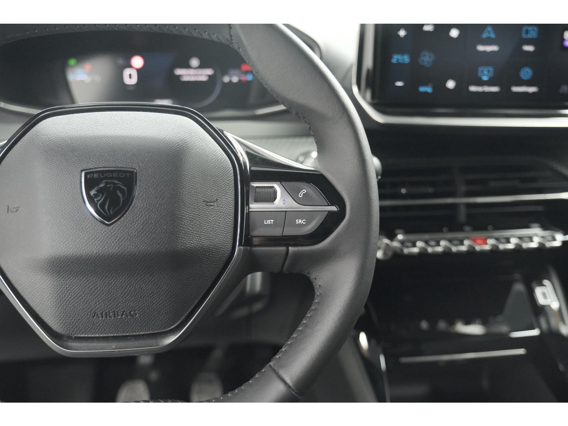 Peugeot 2008 PureTech 100 Allure | 360 Camera | Dodehoekdetectie | Navigatie | Apple Carplay