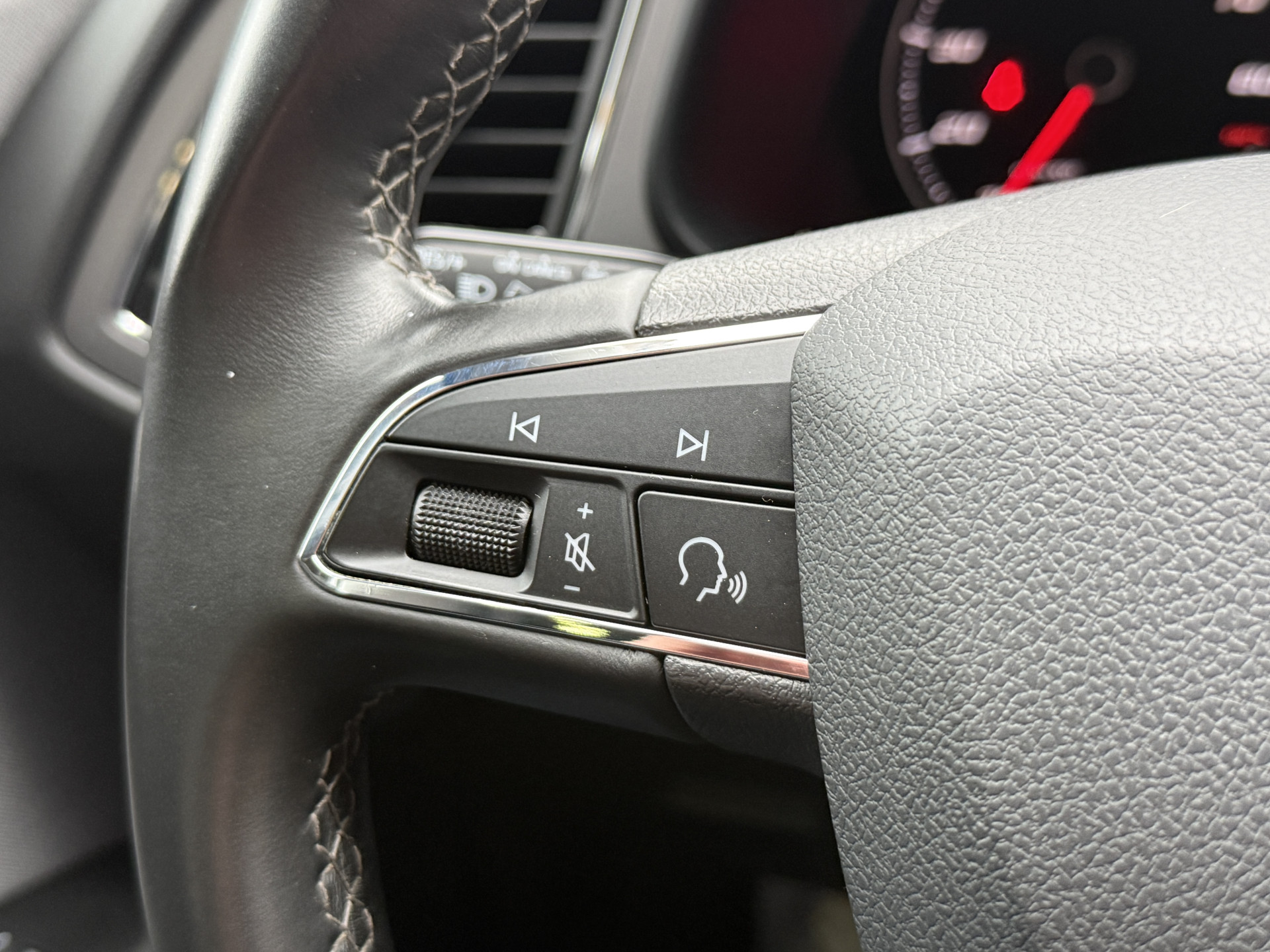 SEAT Leon ST 1.0 TSI Style Ultimate Edition | Camera | Draadloze lader | Apple Carplay