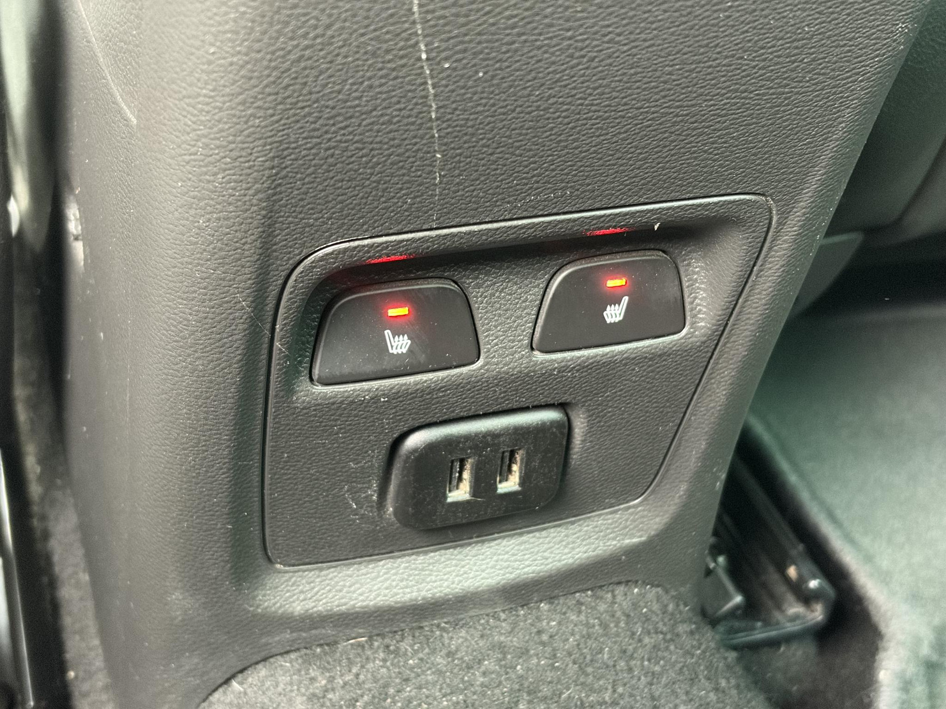 Opel Astra 1.4 Innovation ✓150pk✓Camera✓2e Eigenaar✓Carplay✓Pano✓Stoelverw✓Stuurverw✓Leder✓Navi✓Trekhaak✓Net beurt gehad✓Automaat✓Keyless✓Clima✓Cruise✓Pdc V+A✓105pk✓N.A.P✓17''Lm velgen✓Rijstrooksensor✓Apk tot 09-2027