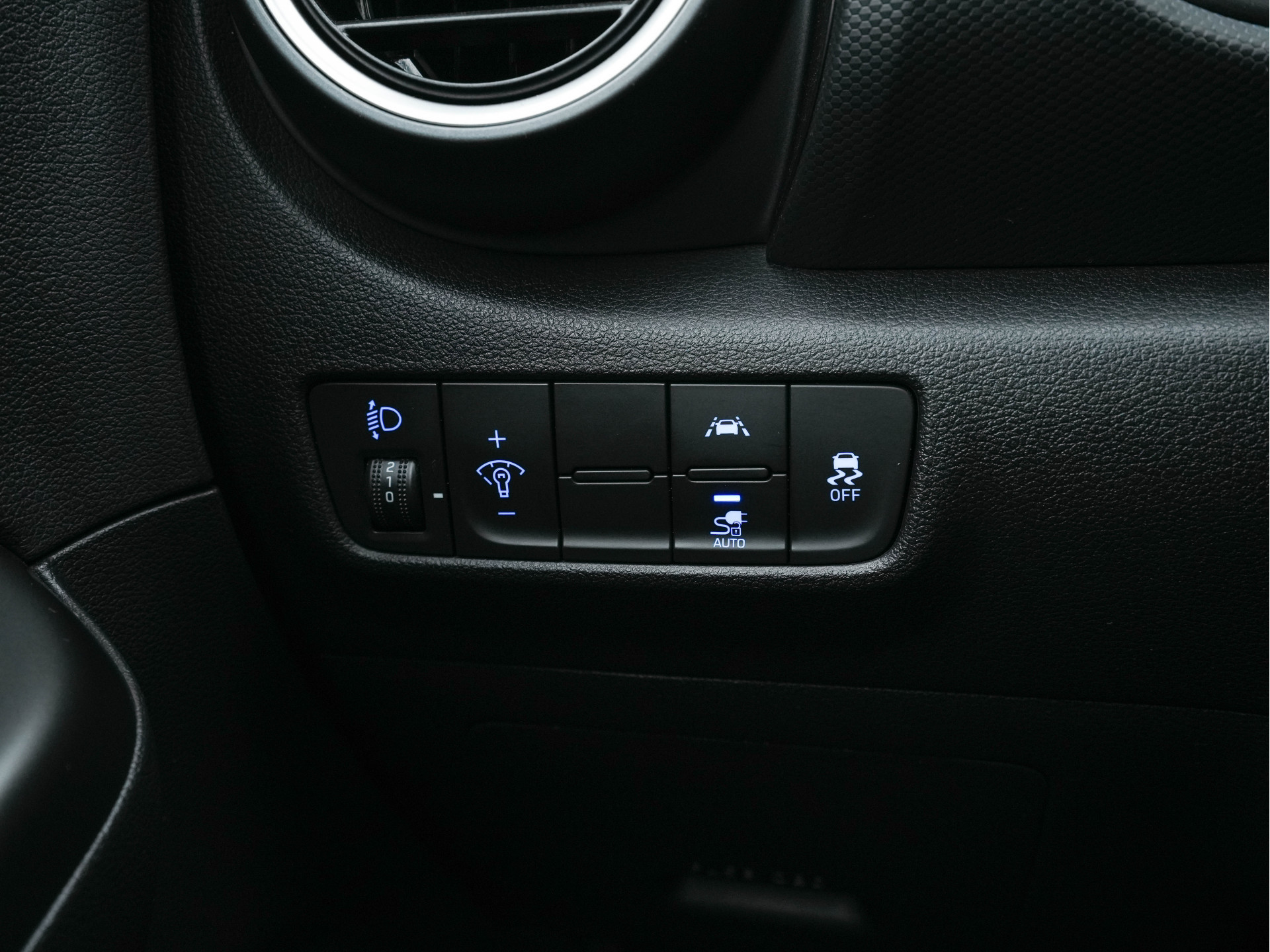 Hyundai Kona EV Comfort 39 kWh {SOH-100%} (INCL-BTW) Aut. *HEAT-PUMP | NAVI-FULLMAP  | KEYLESS | KRELL-AUDIO | CAMERA | DAB | ECC | PDC | ADAPTIVE-CRUISE | LANE-ASSIST | HEATED-COMFORTSEATS | CCS-FASTLOADER | LANE-ASSIST | ...