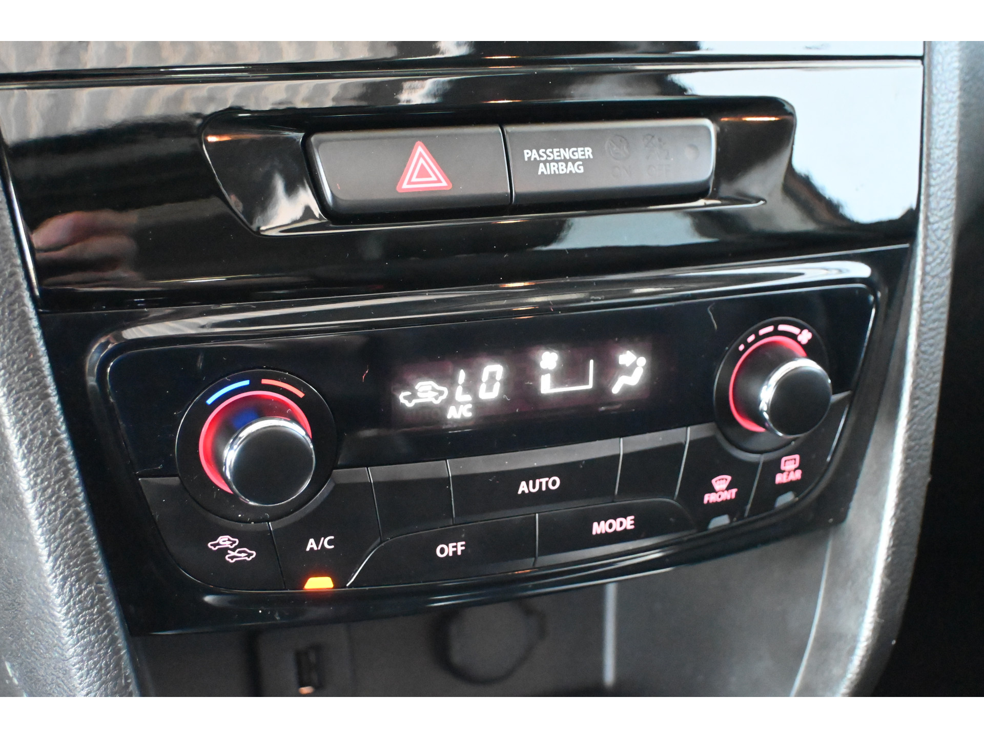 Suzuki Vitara 1.6 High Executive Clima Cruise Control Panoramadak Goed Onderhouden! Inruil Mogelijk!