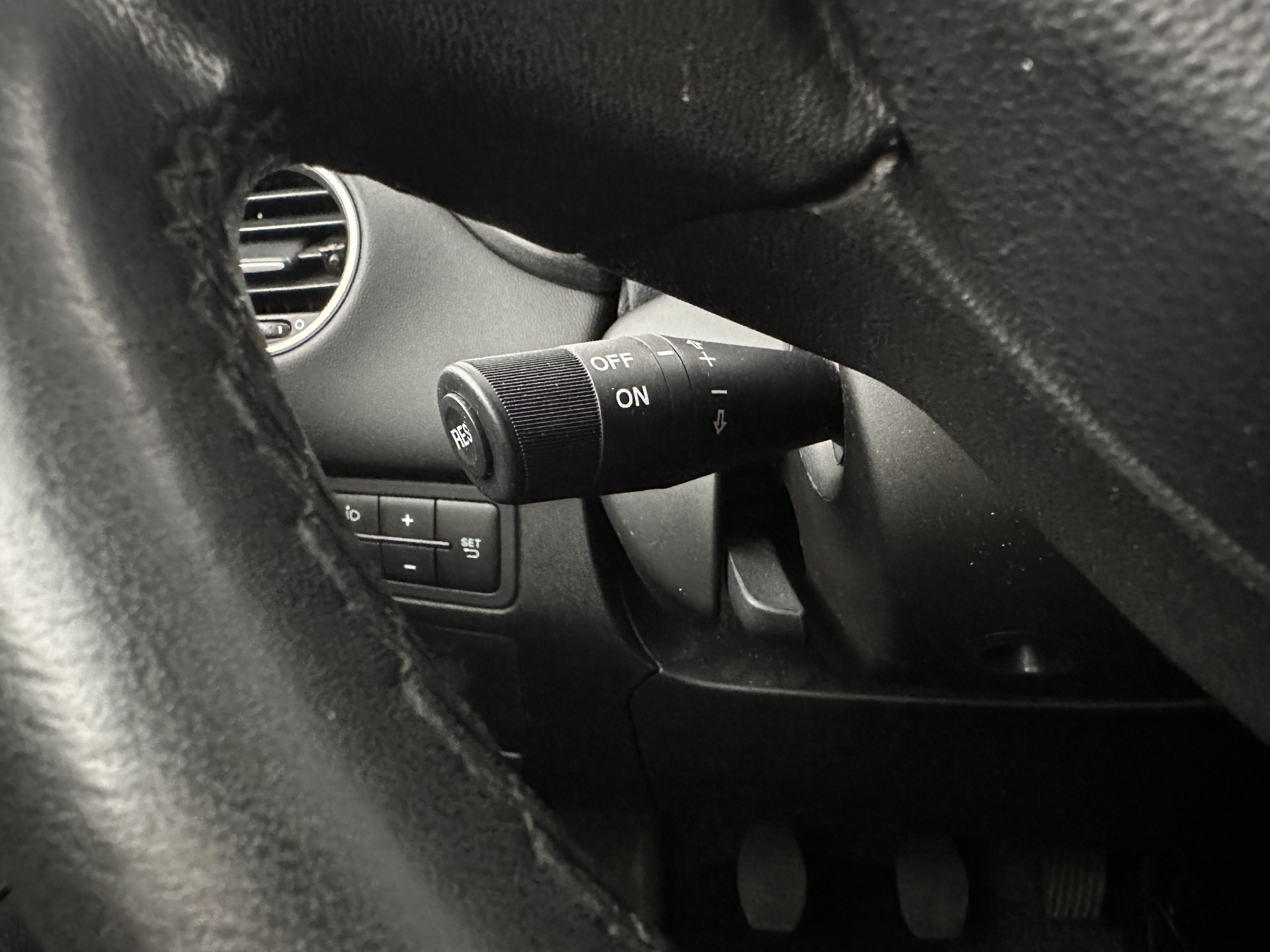 Fiat Punto Evo 1.3 M-Jet Lounge *SPORT-SEATS | MICROFIBRE | ECC | PDC | CRUISE | PRIVACY-GLASS | 15''ALU*