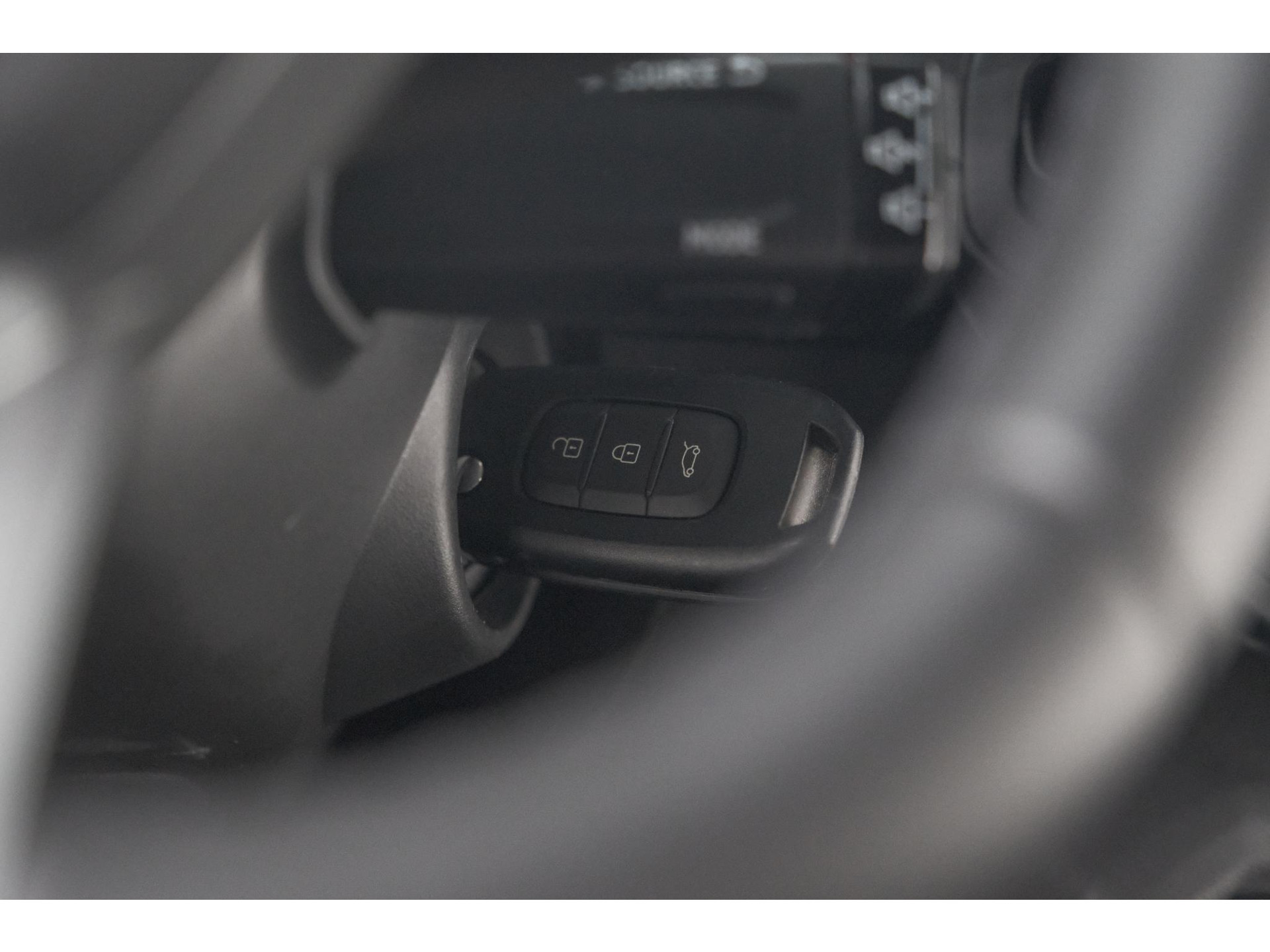 Dacia Duster Mild Hybrid 130 Expression | Camera | Stoelverwarming | Apple Carplay | Navigatie