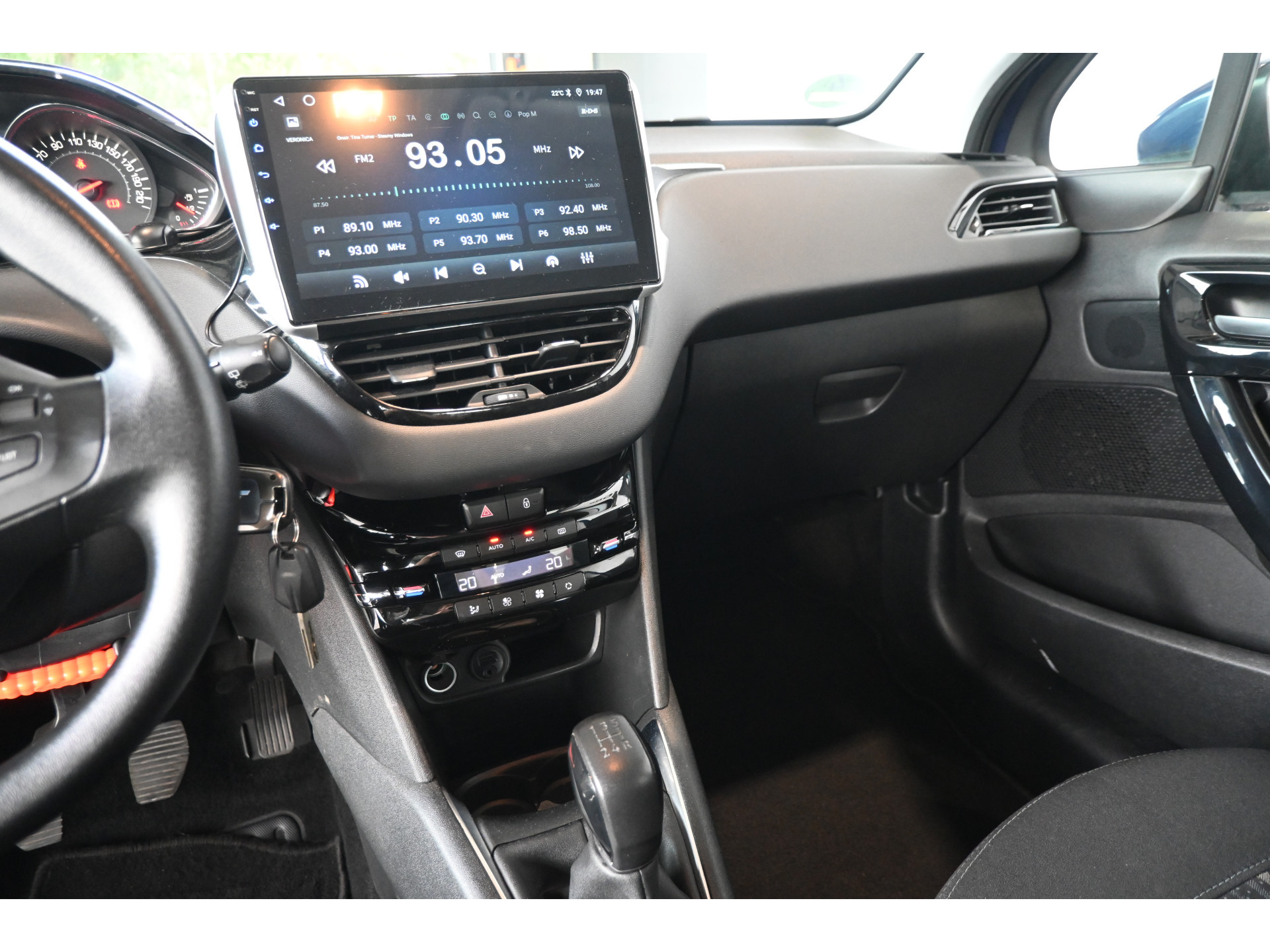 Peugeot 208 1.6 e-HDi Active Clima Cruise control Trekhaak Navigatie Lichtmetaal 100% Onderhouden Inruil Mogelijk!