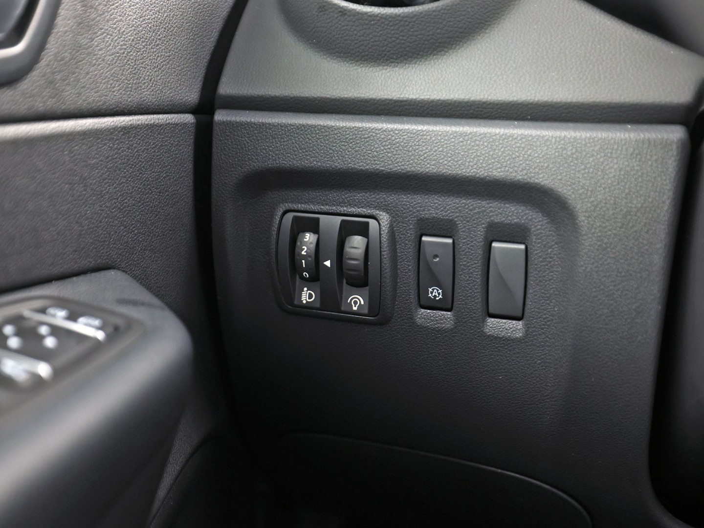 Renault Captur 0.9 TCe Sport (NAVIGATIE, CAMERA, CRUISE, SPORTSTOELEN, GETINT GLAS, LM VELGEN, NIEUWSTAAT)