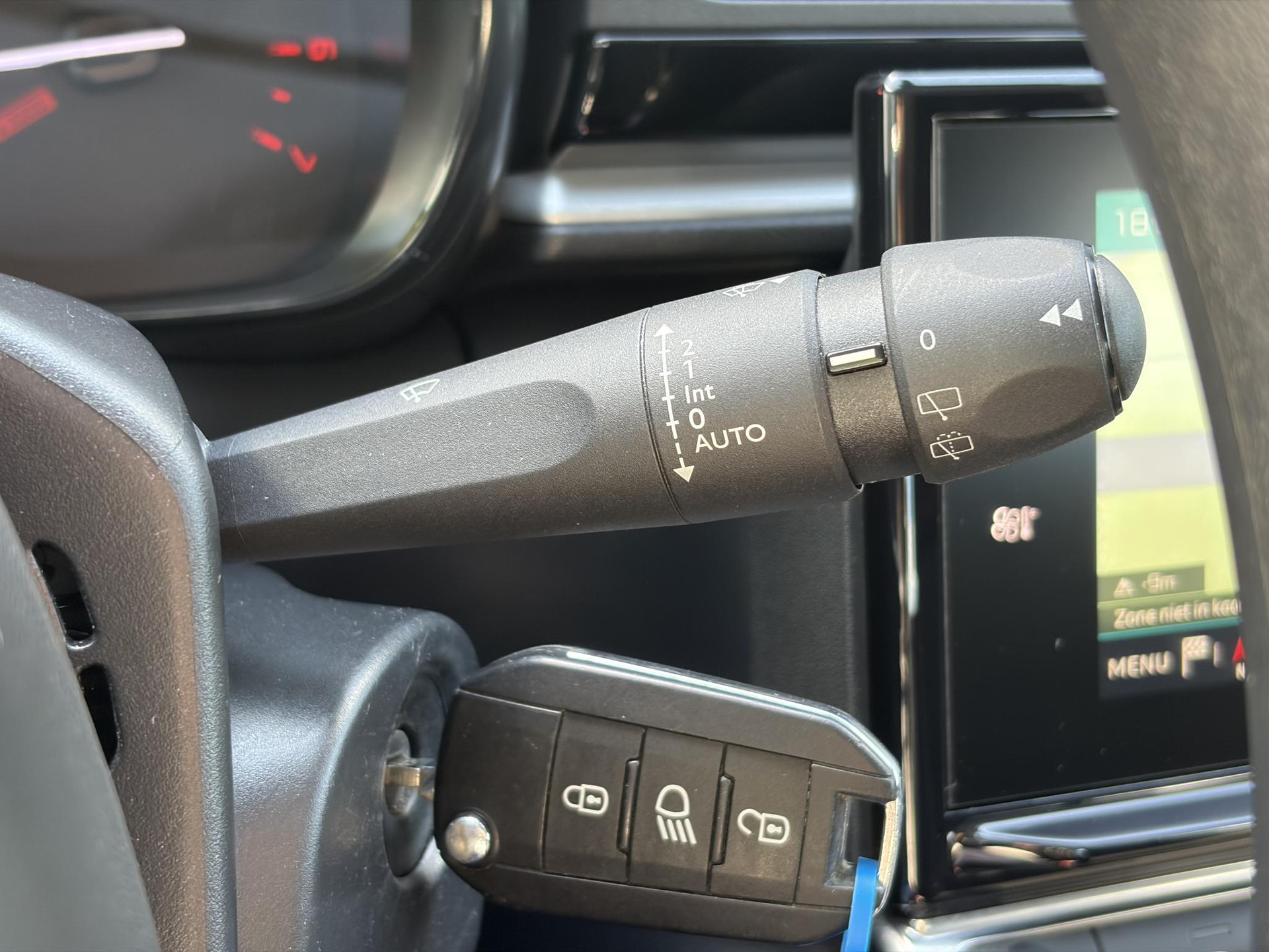 Citroen C3 1.2 PureTech S&S Feel Apple Carplay/Android,Trekhaak,Pdc,Navi,Clima,Cruise,Dealer Onderhouden,Rijstrooksensor,Apk tot 06-2027