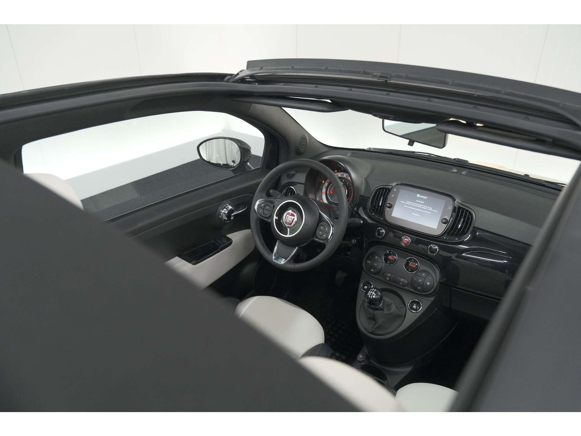 Fiat 500 C 1.0 Hybrid Dolcevita | Apple Carplay | Parkeersensoren | Climate Control