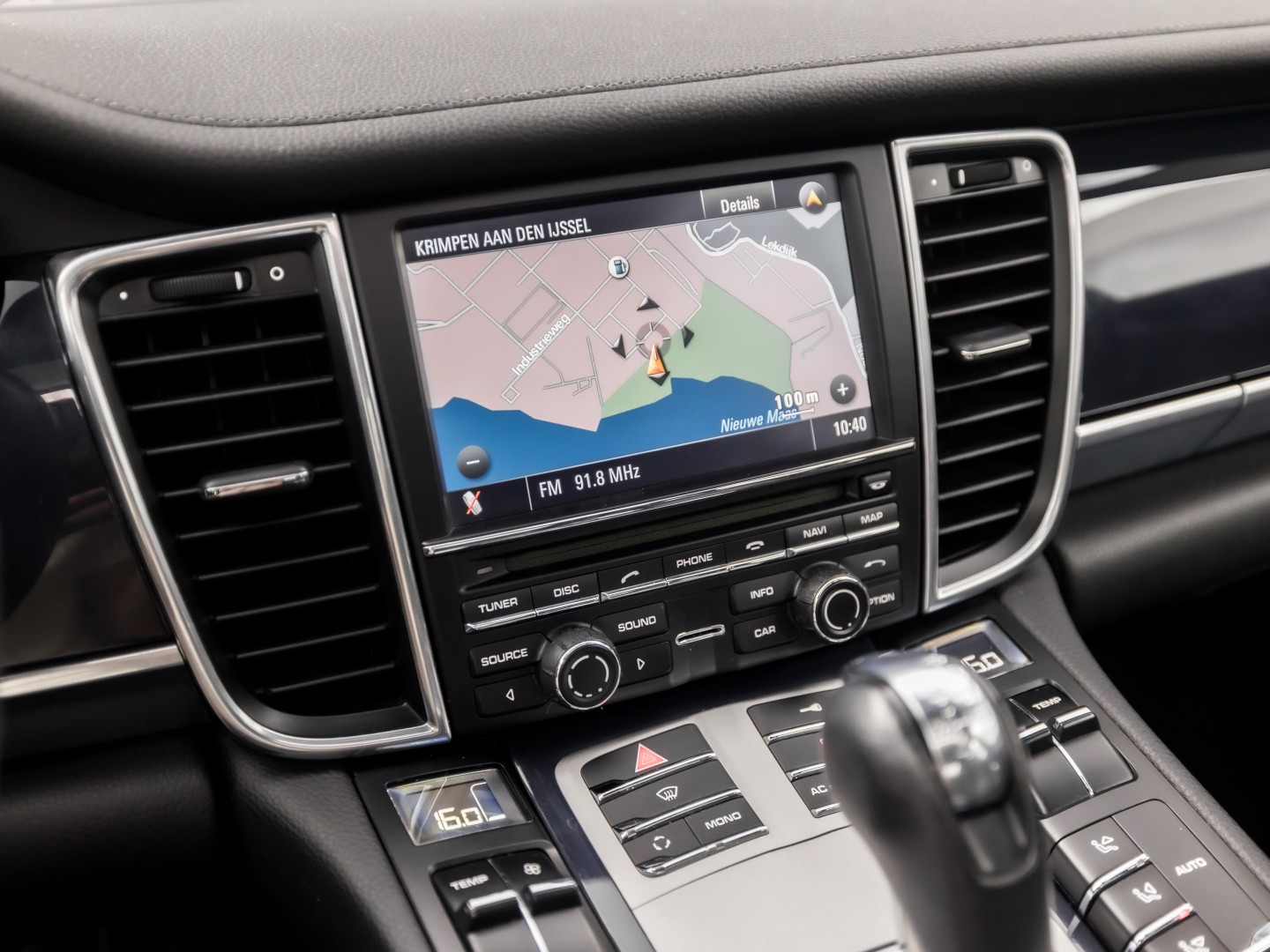 Porsche Panamera 3.6 4 Sport 299Pk Automaat (SCHUIFDAK, LUCHTVERING, NAVIGATIE, BOSE AUDIO, ELEK SPORTSTOELEN, STOELVERWARMING, ELEK SPOILER, PARKEERSENSOREN, NIEUWSTAAT)
