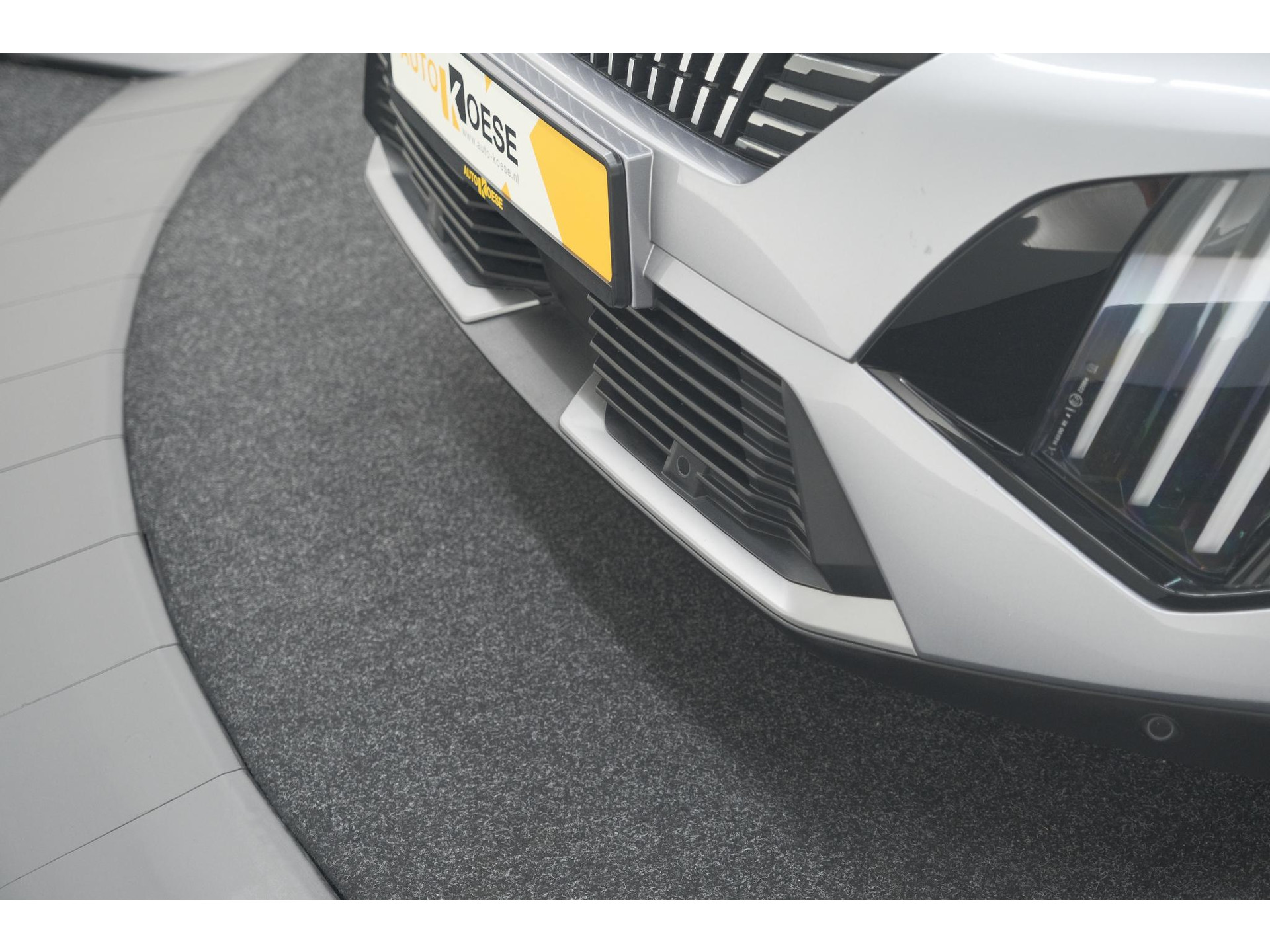 Peugeot 2008 Hybrid 136 e-DCS6 Allure | 360 Camera | Adaptieve Cruise Control | Dodehoekdetectie | Navigatie