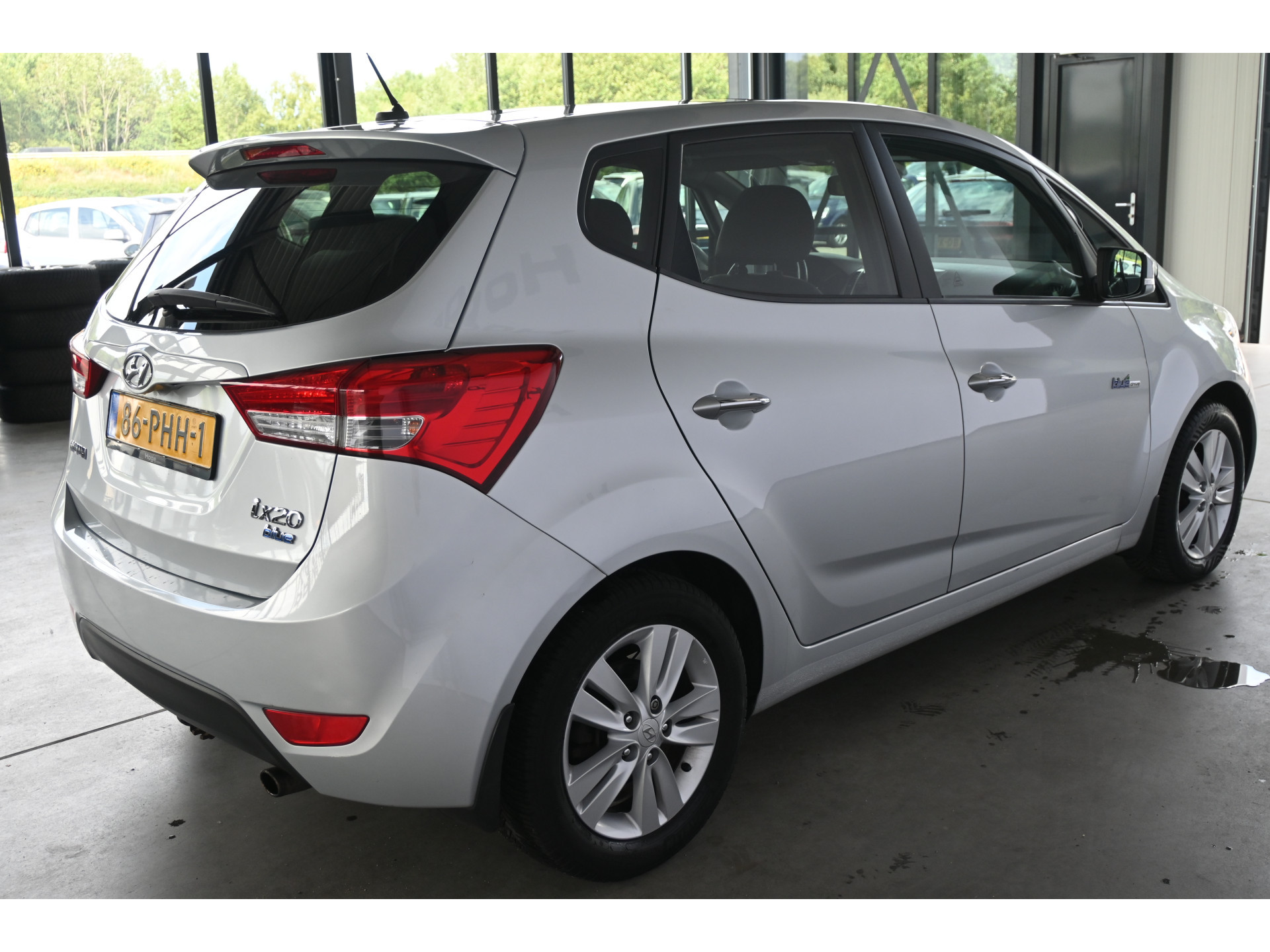 Hyundai ix20 1.4i i-Catcher Clima Navigatie Schuifdak Trekhaak Goed Onderhouden! Inruil Mogelijk!