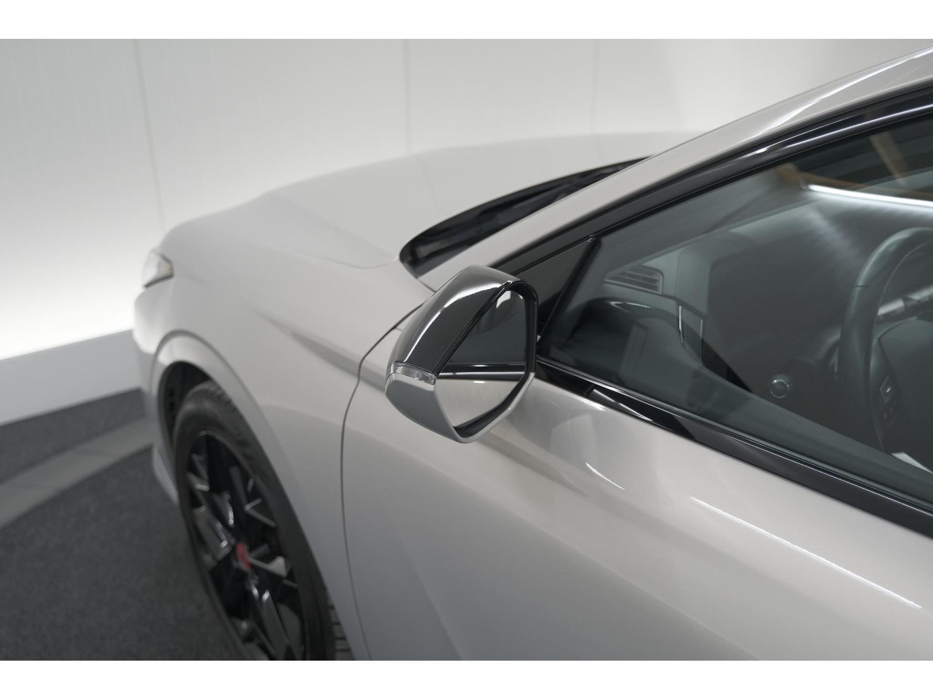 DS 4 PureTech 130 EAT8 Performance Line | Camera | Apple Carplay | Alcantara® bekleding | Parkeersensensoren