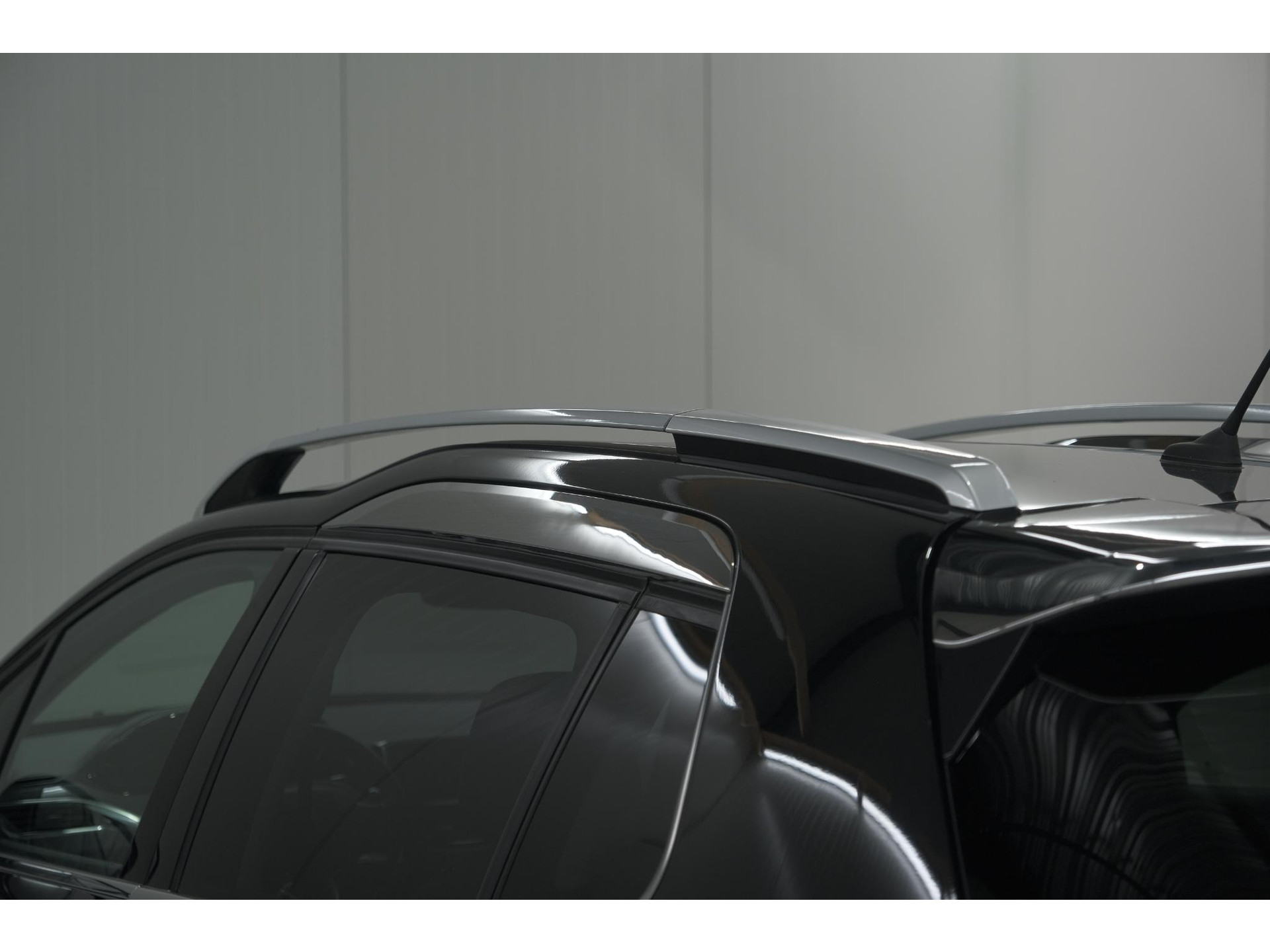 Peugeot 2008 PureTech 110 Allure | Panoramadak | Navigatie | Camera | Parkeersensoren