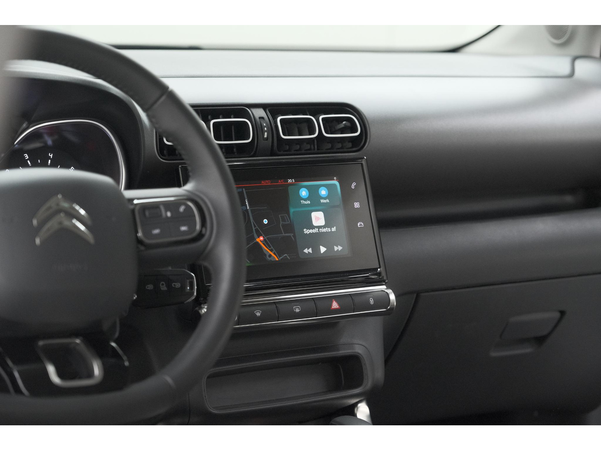 Citroen C3 Aircross PureTech 130 EAT6 Max | Parkeersensoren | Stoelverwarming | Apple Carplay | 16 Inch Lichtmetalen Velgen