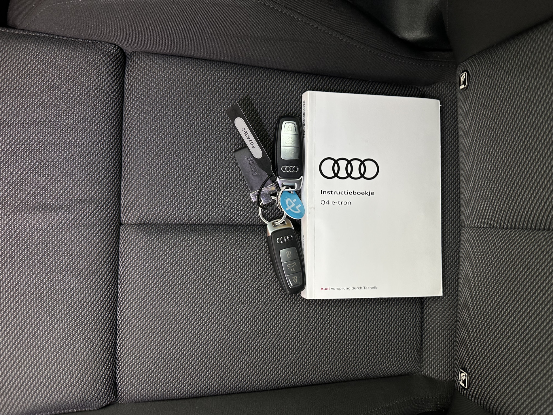 Audi Q4 Sportback e-tron 35 Advanced Edition 55 kWh {SOH-88%} (INCL-BTW) Aut.*NAVI-FULLMAP | MATRIX-LED | KEYLESS | CAMERA | AUDI-SOUND |  DIGI-COCKPIT | DAB | AMBIENTLIGHT | HEATED-SPORTSEATS | PRIVACYGLASS | CRUISE | 19''ALU*